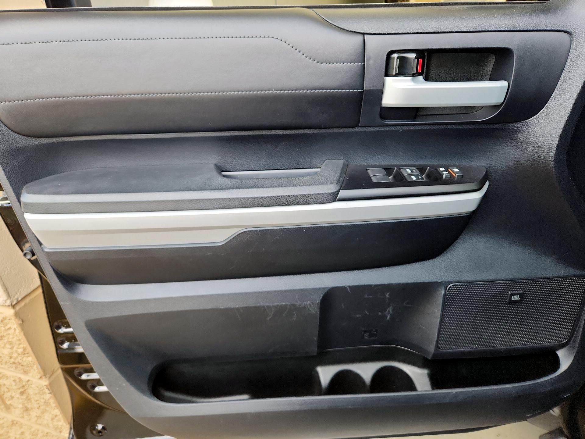 Thumbnail: 2018 Toyota Tundra - 12
