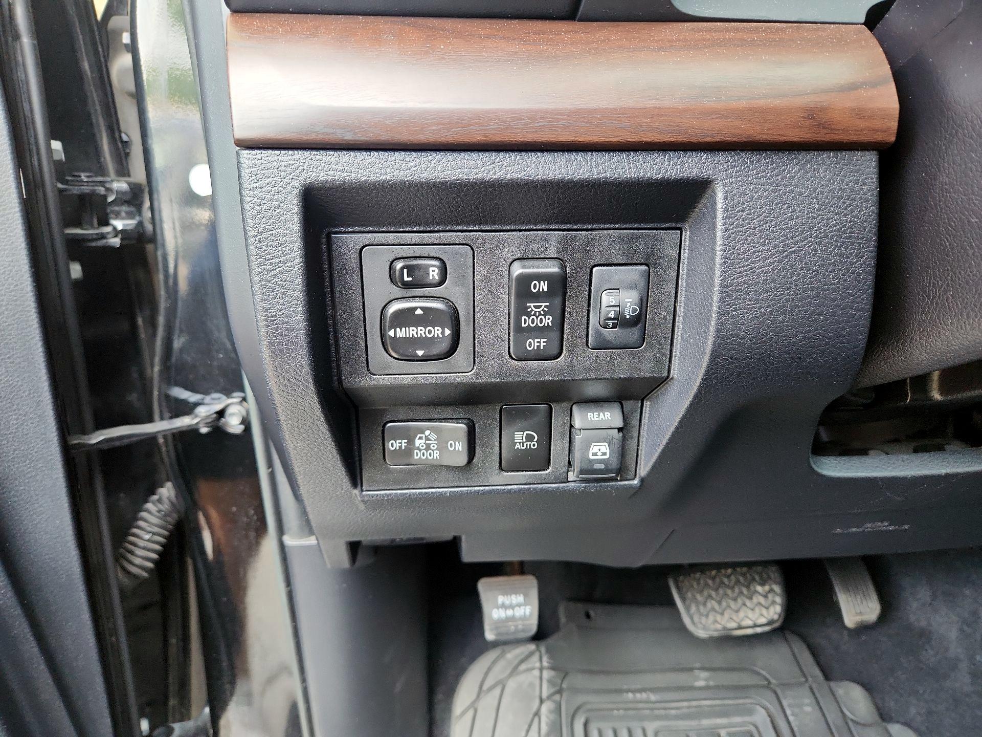 Thumbnail: 2018 Toyota Tundra - 13