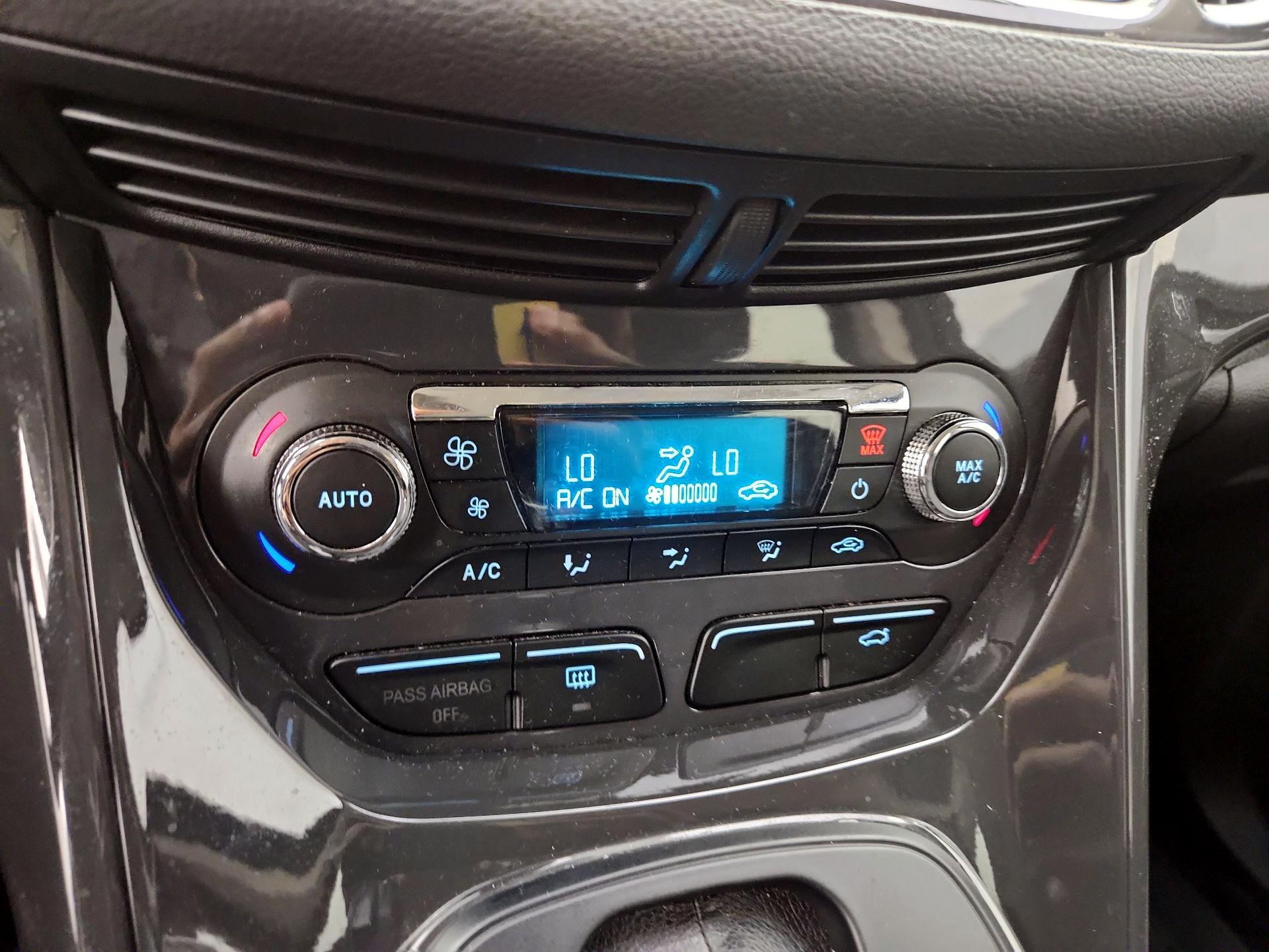 Thumbnail: 2014 Ford Escape - 16