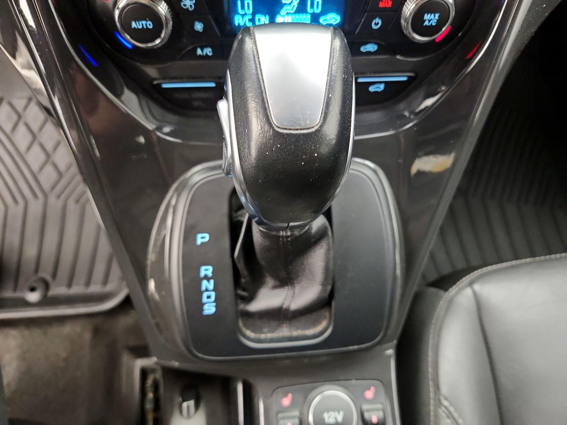 Thumbnail: 2014 Ford Escape - 17