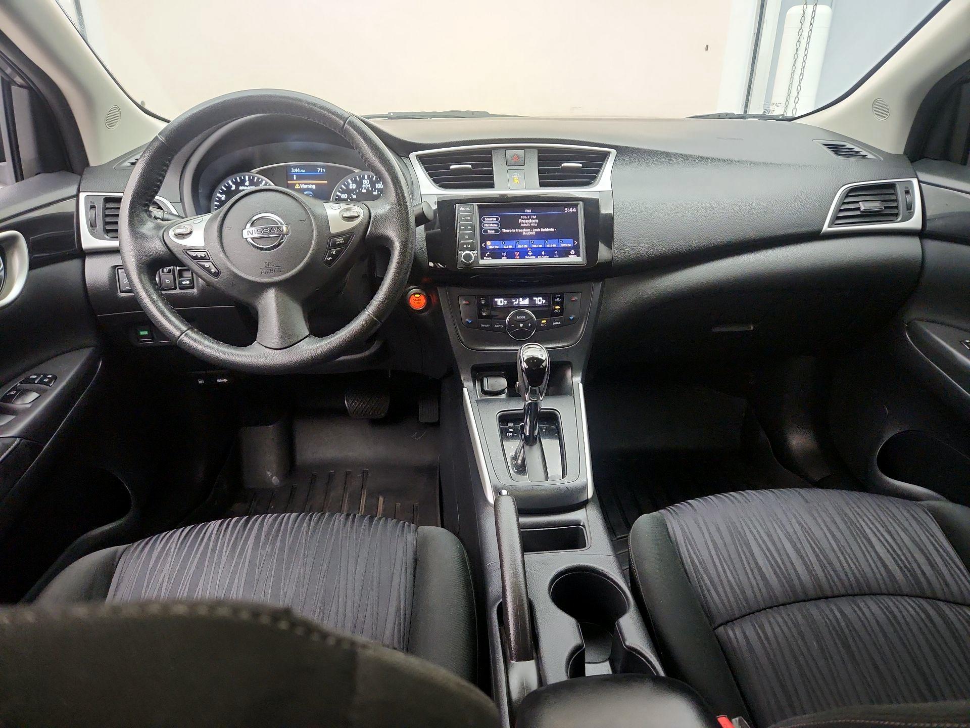 Thumbnail: 2019 Nissan Sentra - 9