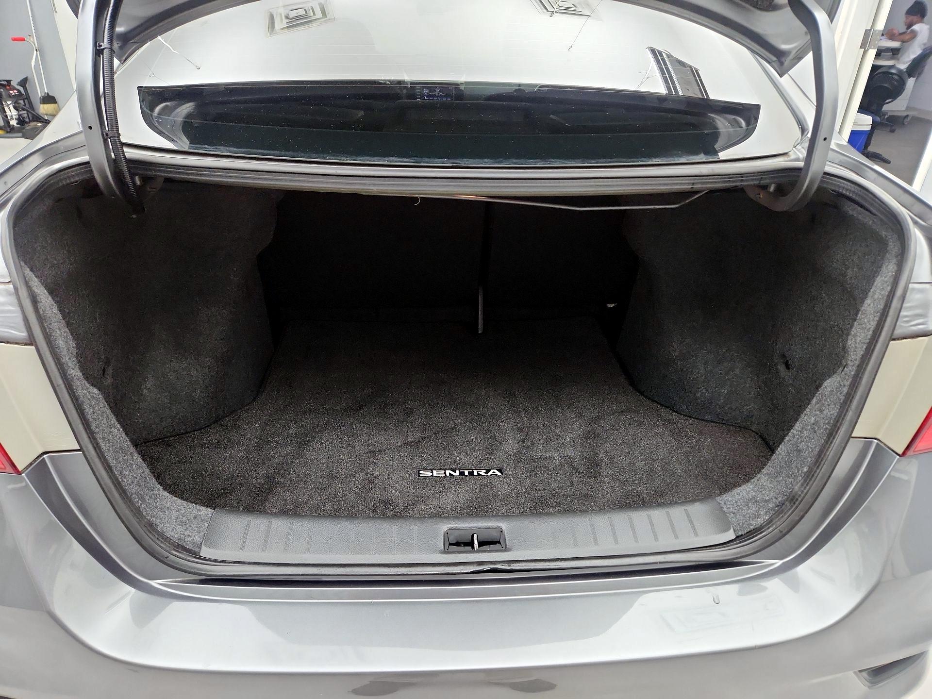 Thumbnail: 2019 Nissan Sentra - 20