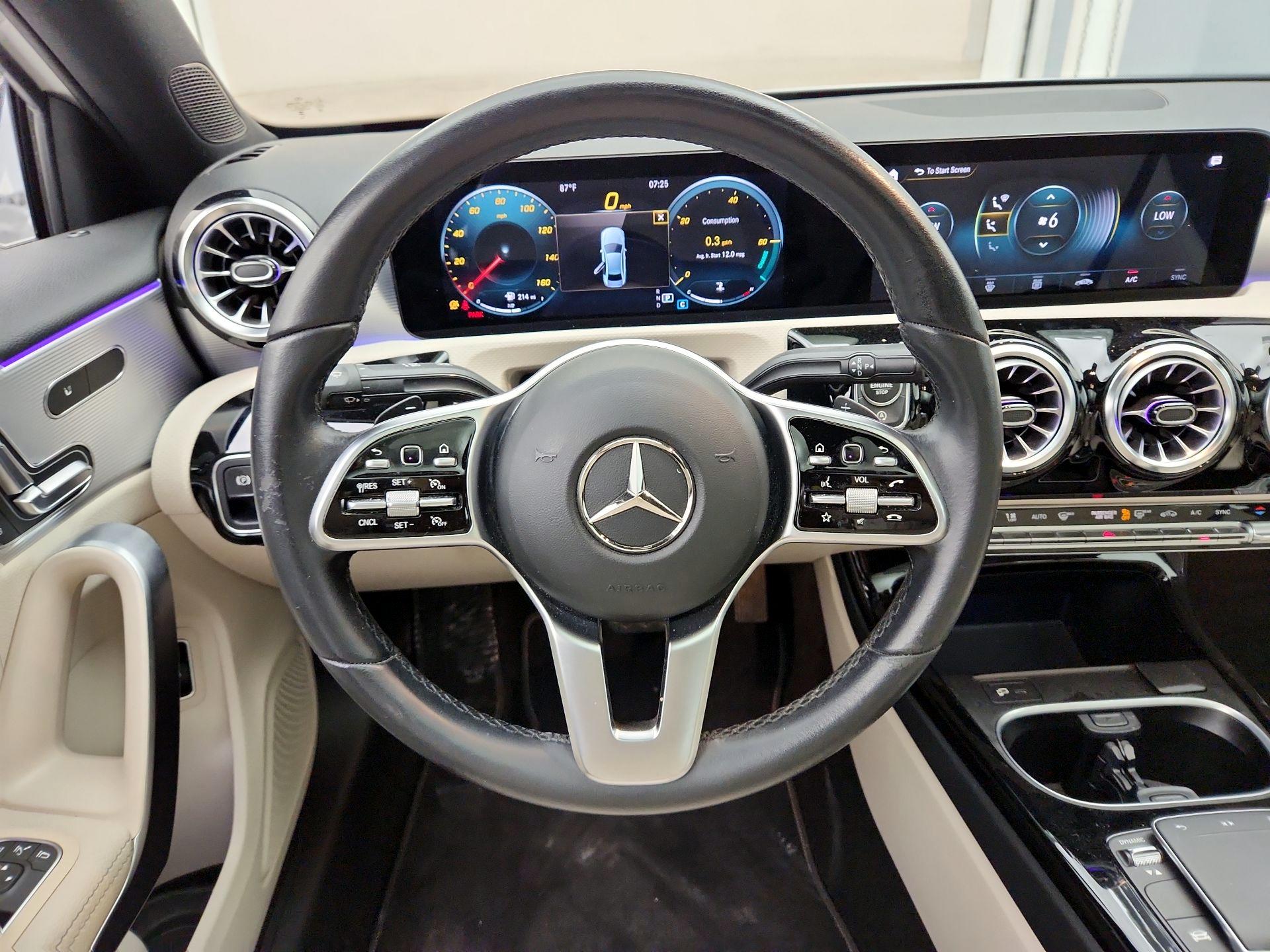 Thumbnail: 2022 Mercedes-Benz A-Class - 10