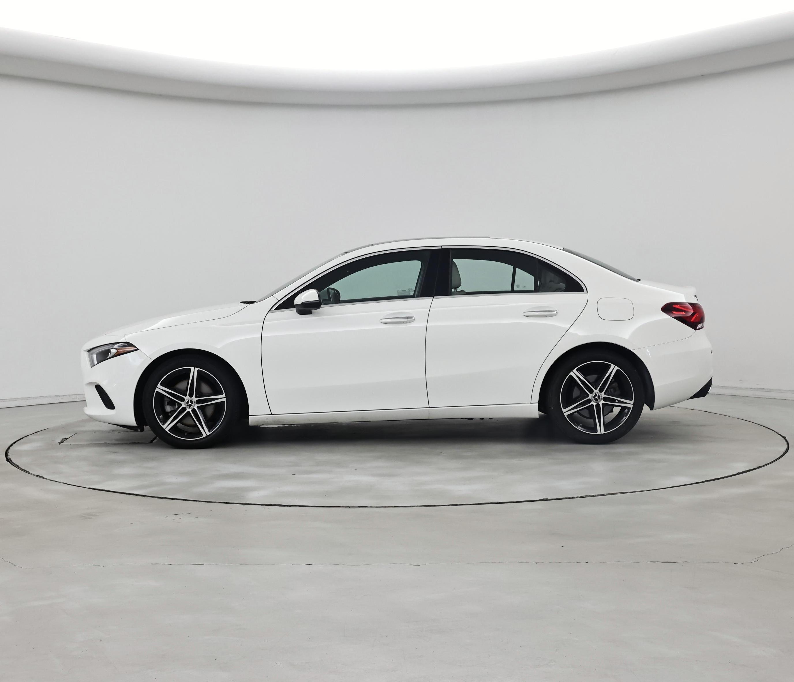Thumbnail: 2022 Mercedes-Benz A-Class - 3
