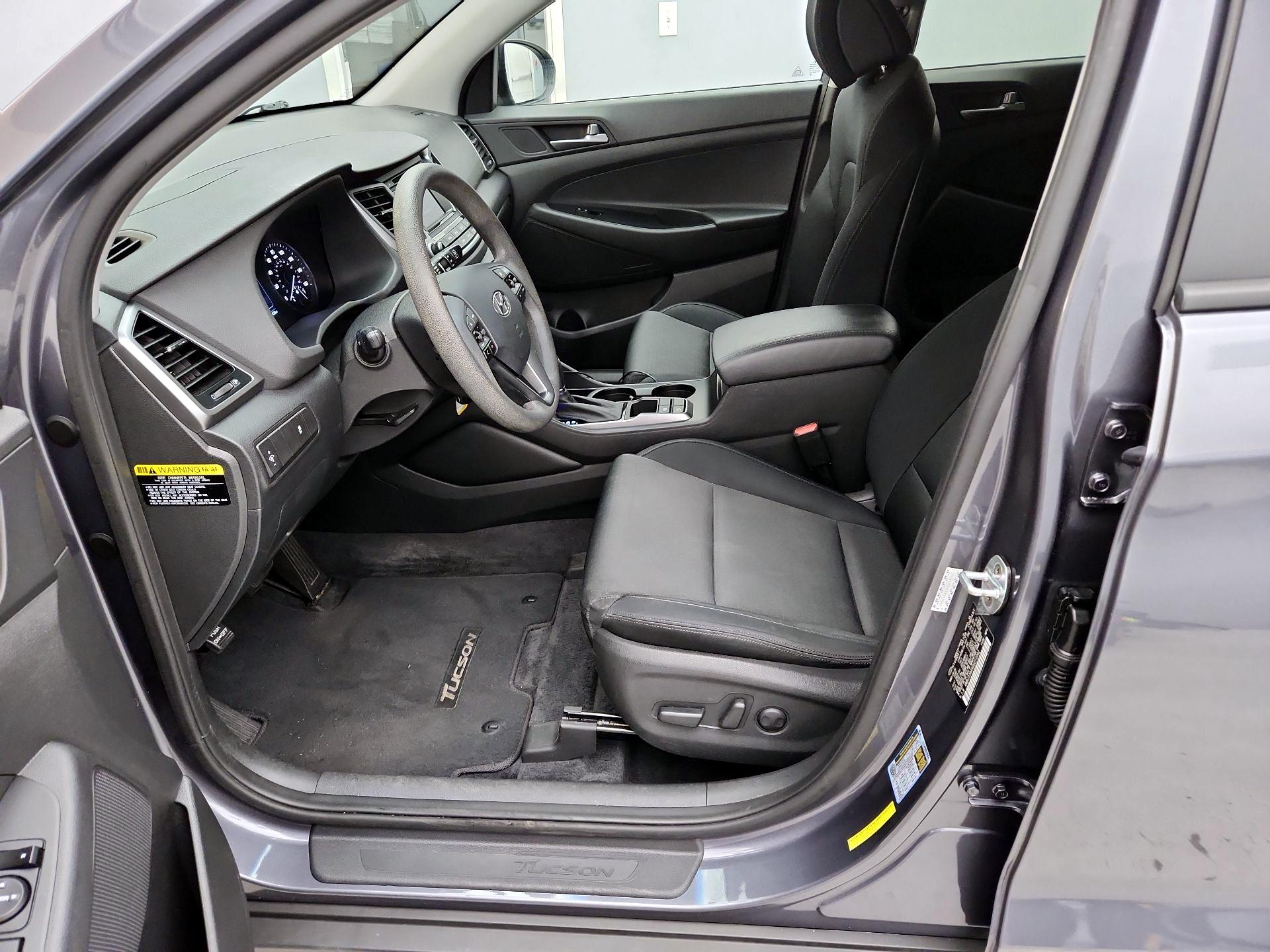 Thumbnail: 2016 Hyundai Tucson - 11