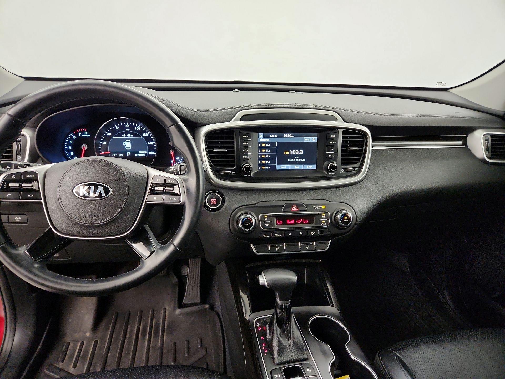 Thumbnail: 2020 Kia Sorento - 9
