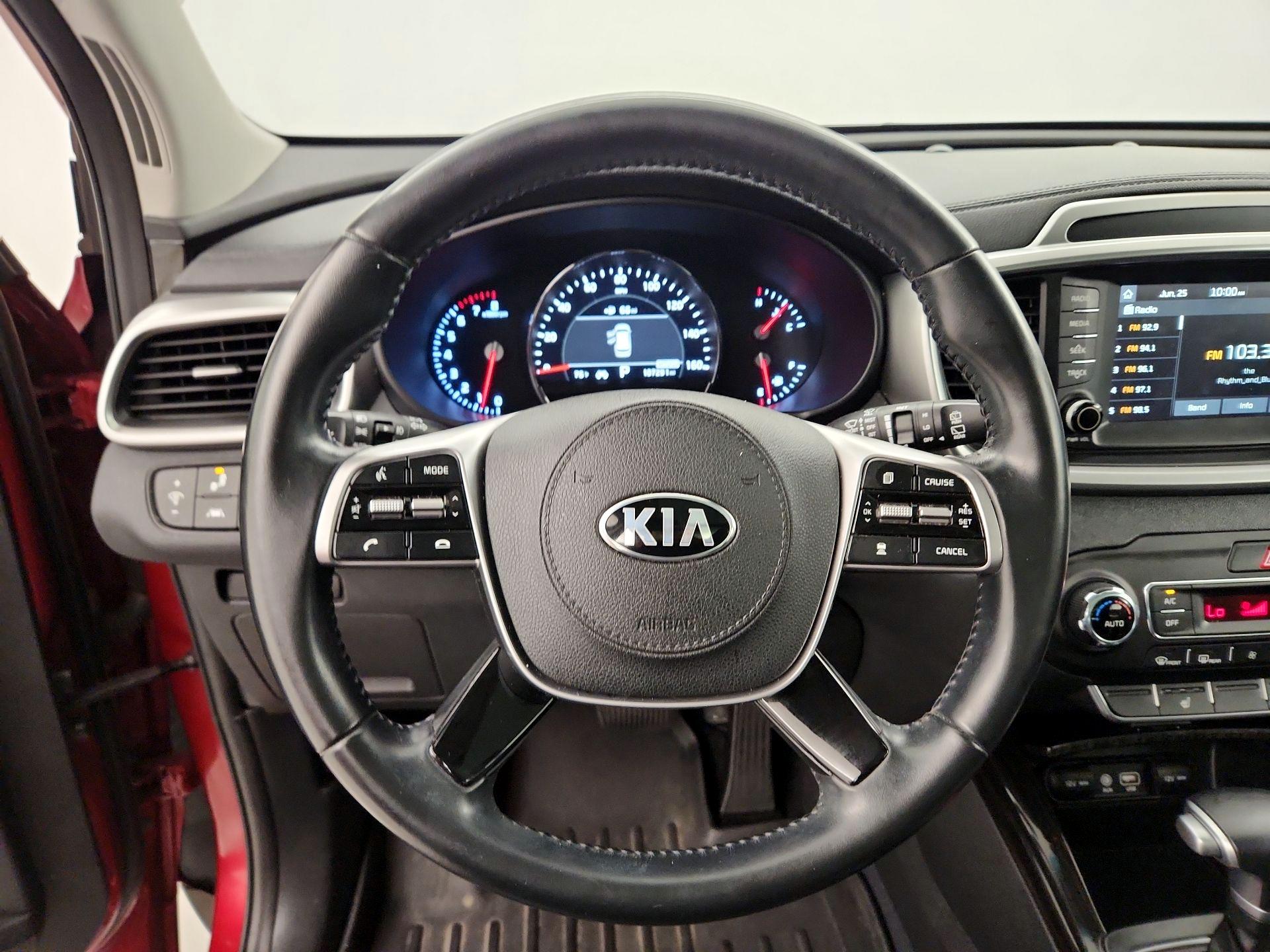 Thumbnail: 2020 Kia Sorento - 10