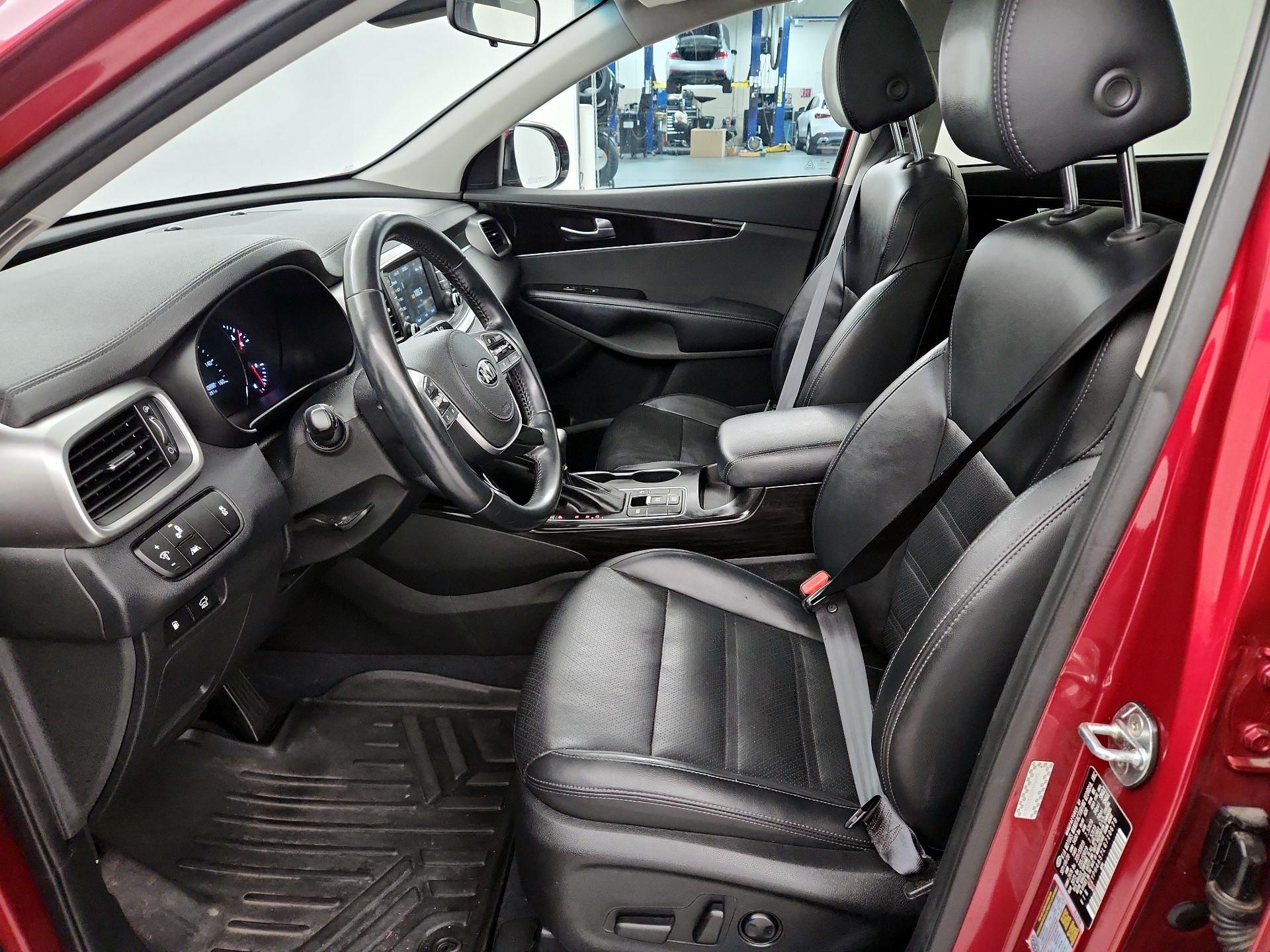 Thumbnail: 2020 Kia Sorento - 11