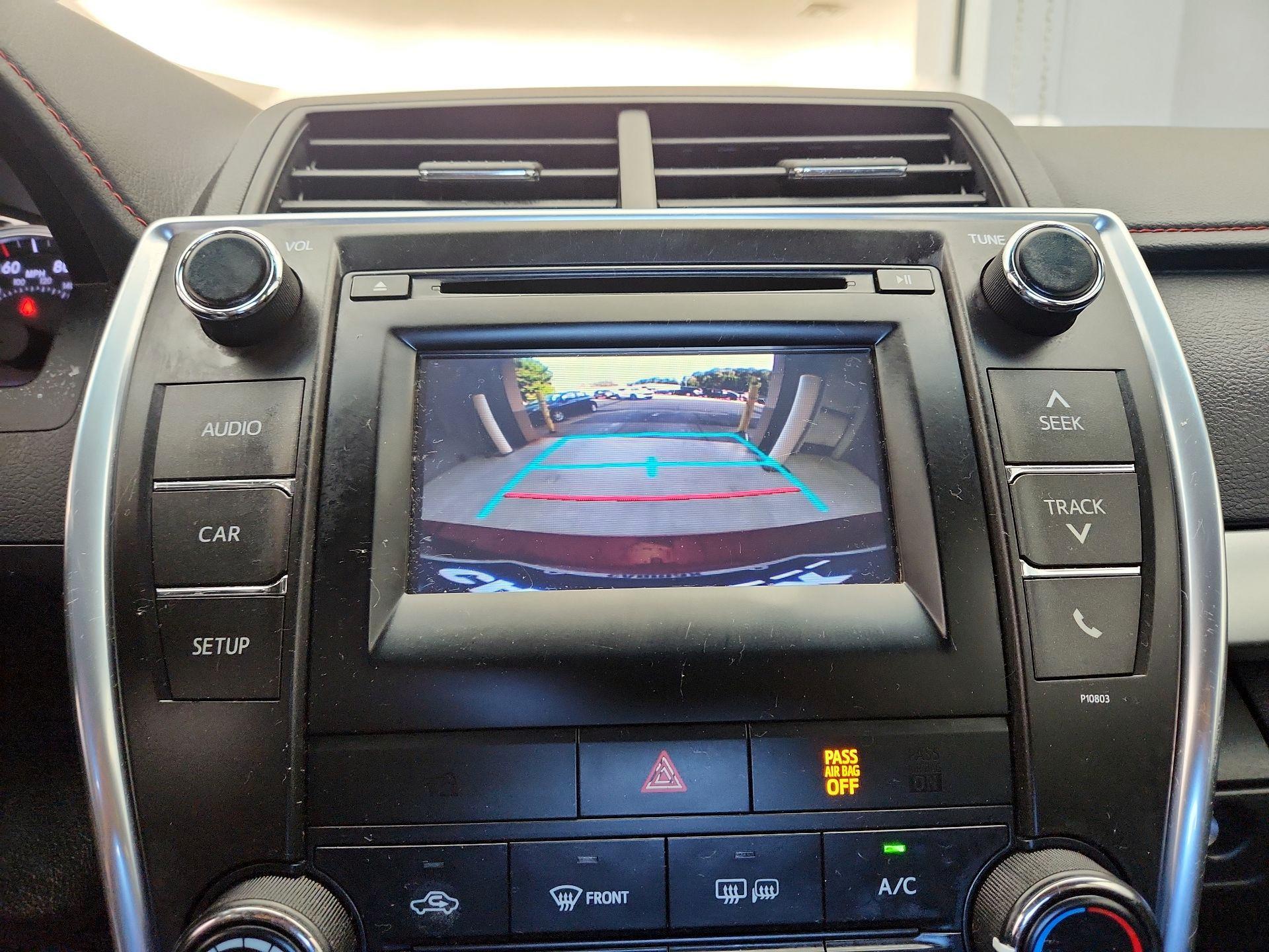 Thumbnail: 2015 Toyota Camry - 14