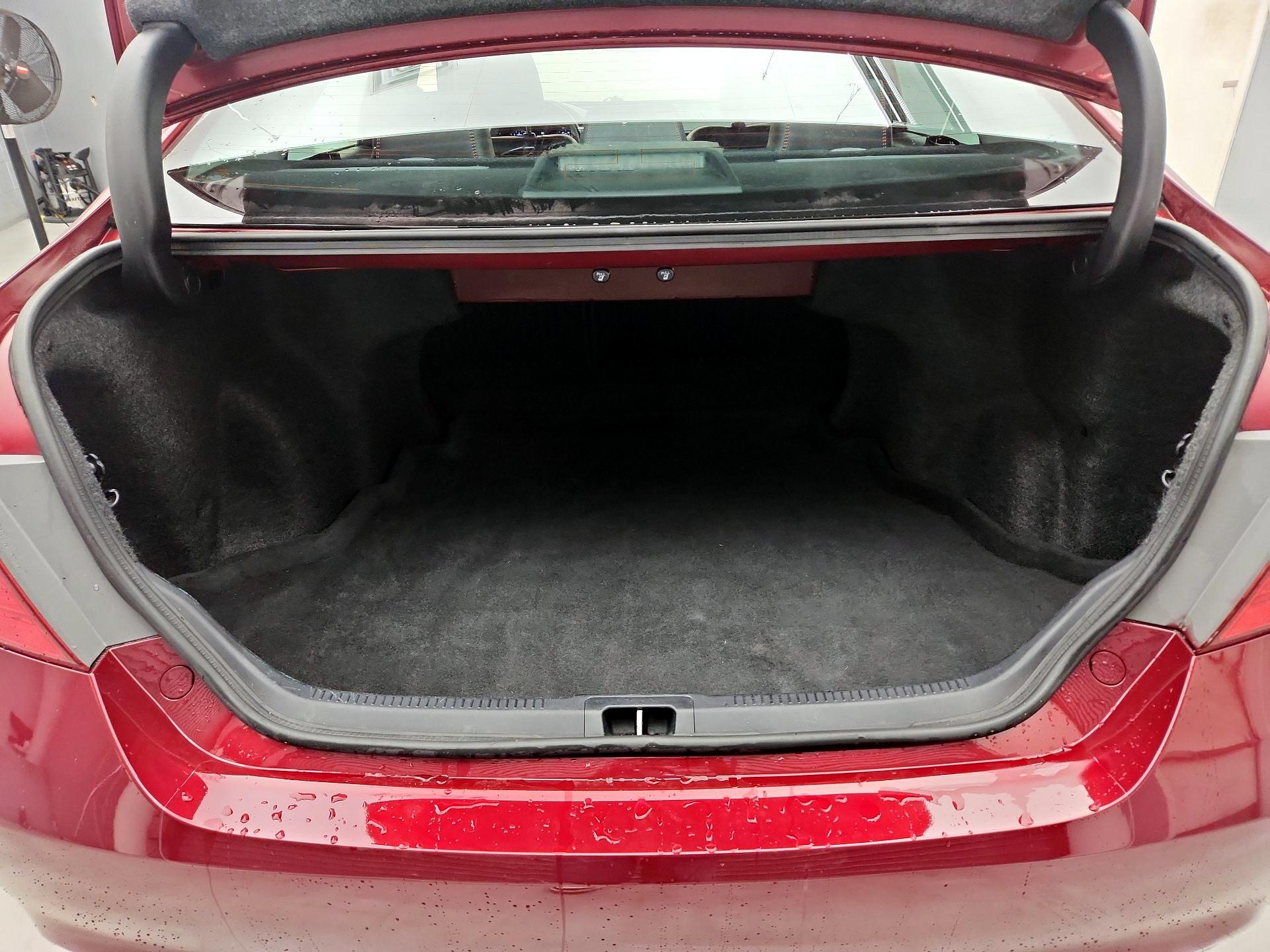 Thumbnail: 2015 Toyota Camry - 20