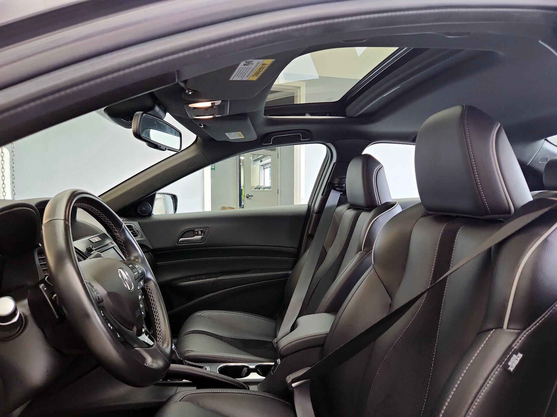 Thumbnail: 2022 Acura ILX - 18