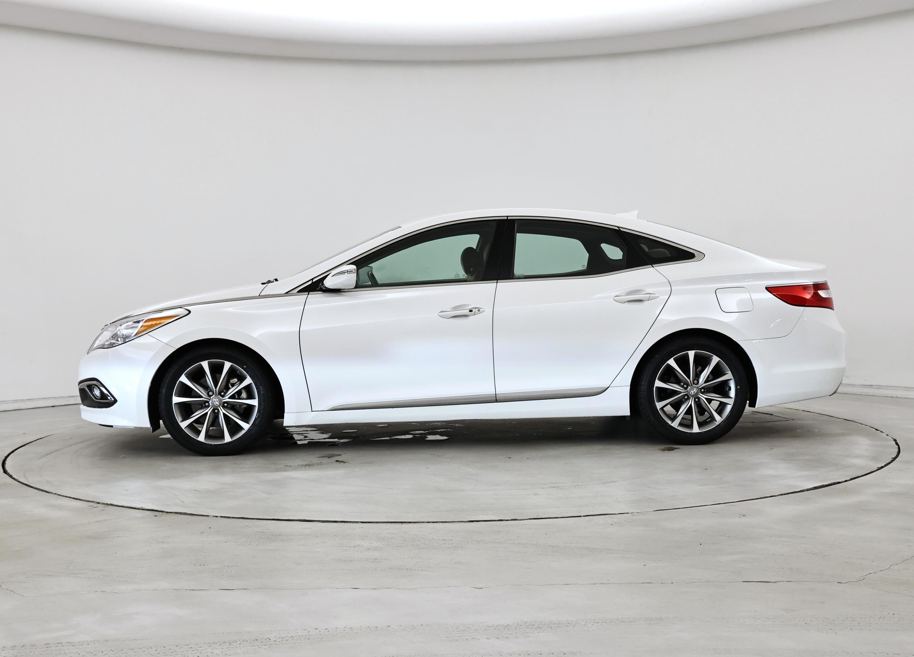 Thumbnail: 2015 Hyundai Azera - 3