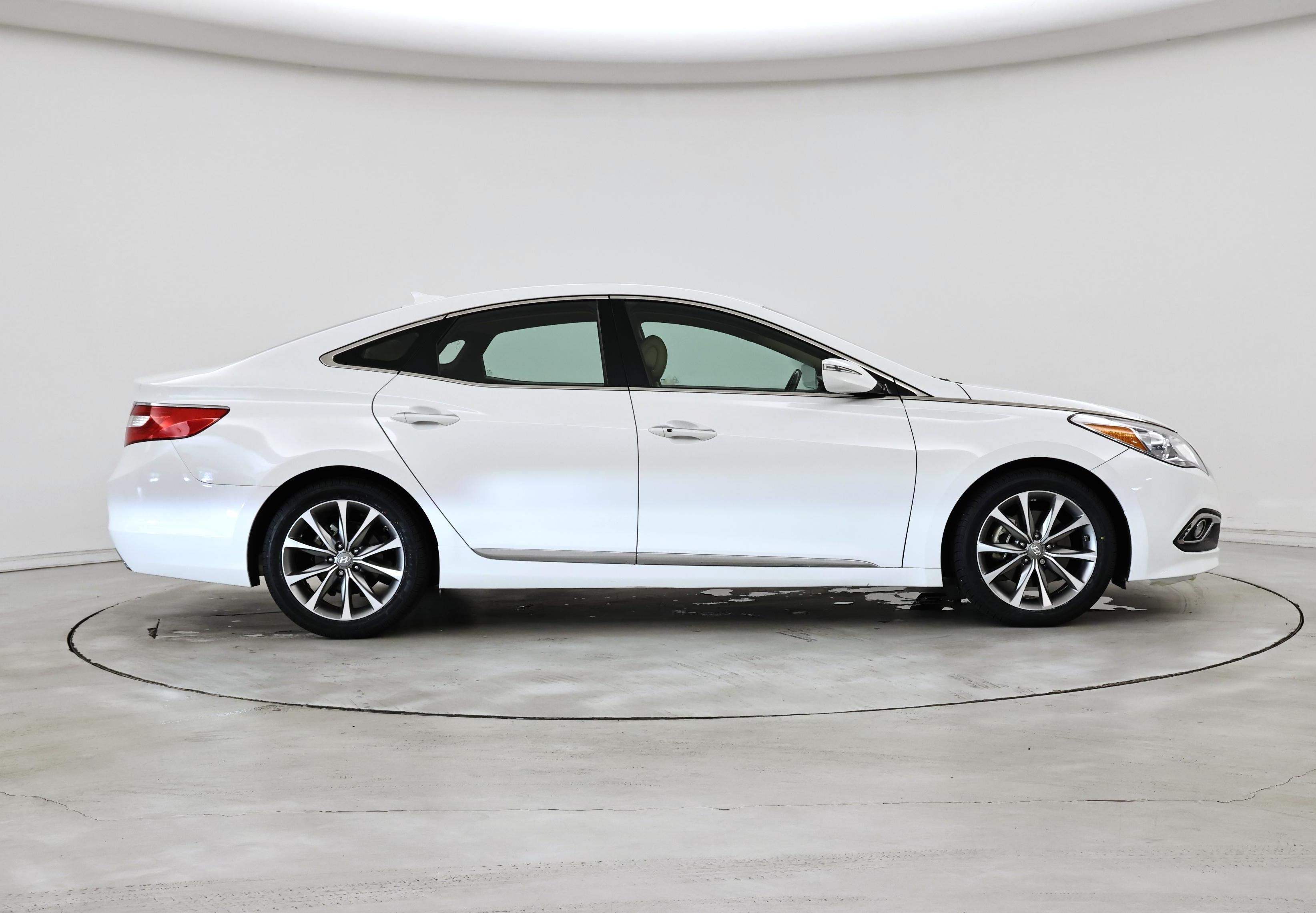 Thumbnail: 2015 Hyundai Azera - 7
