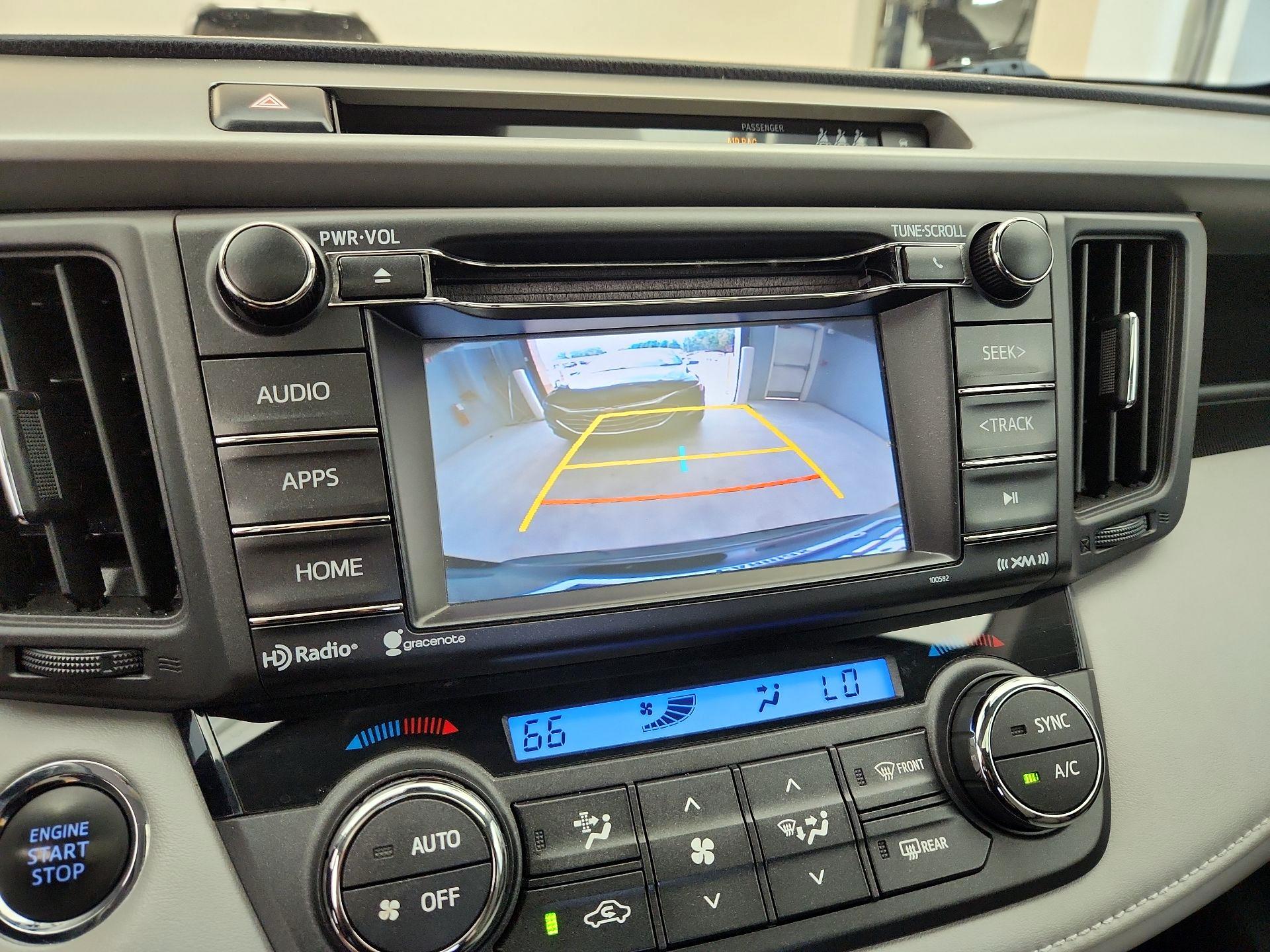 Thumbnail: 2018 Toyota RAV4 - 14