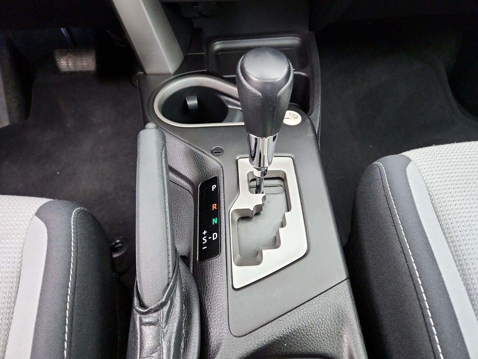 Thumbnail: 2018 Toyota RAV4 - 17