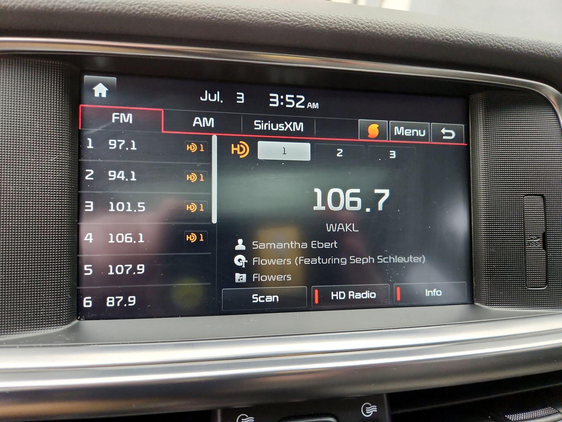 Thumbnail: 2017 Kia Optima - 16