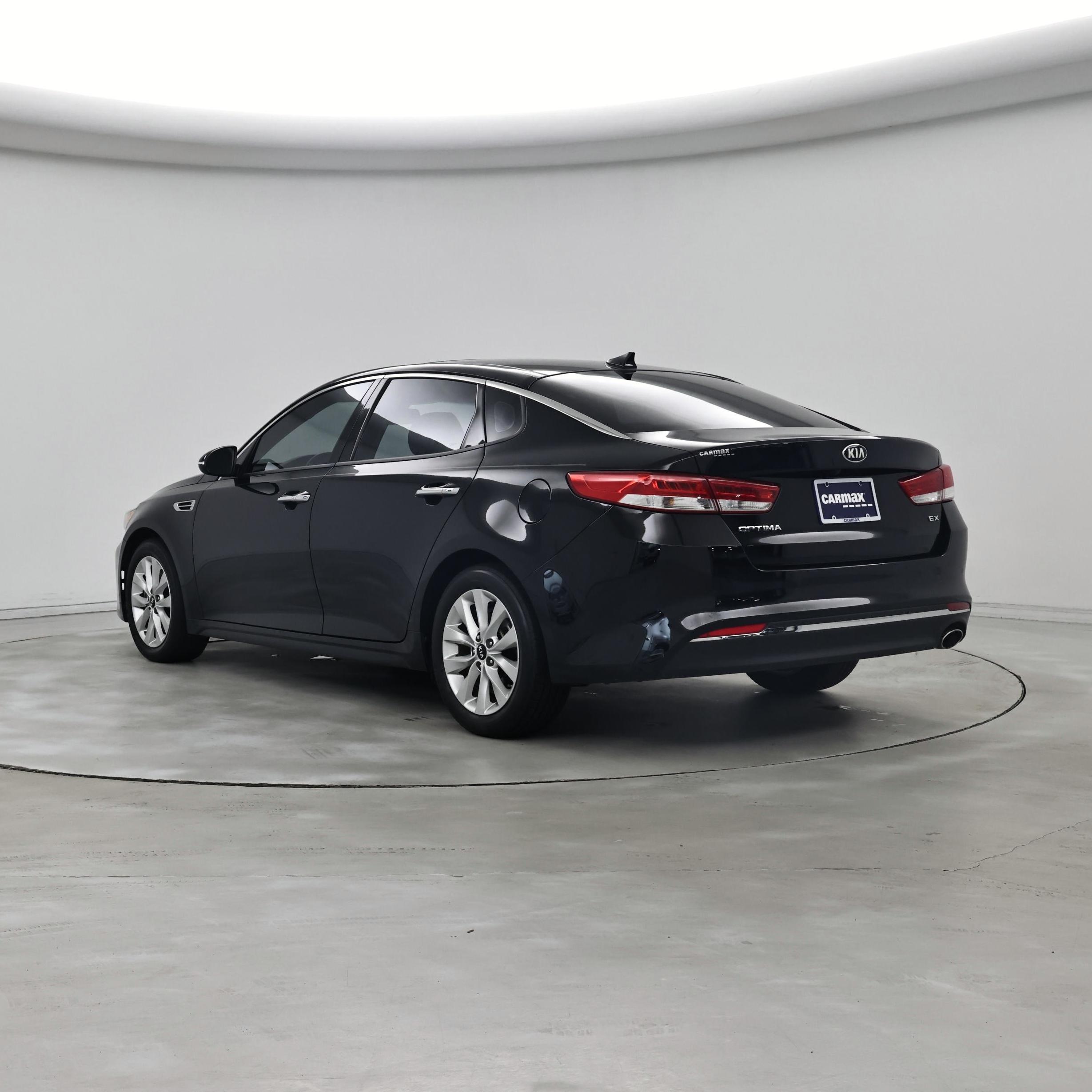 Thumbnail: 2017 Kia Optima - 2