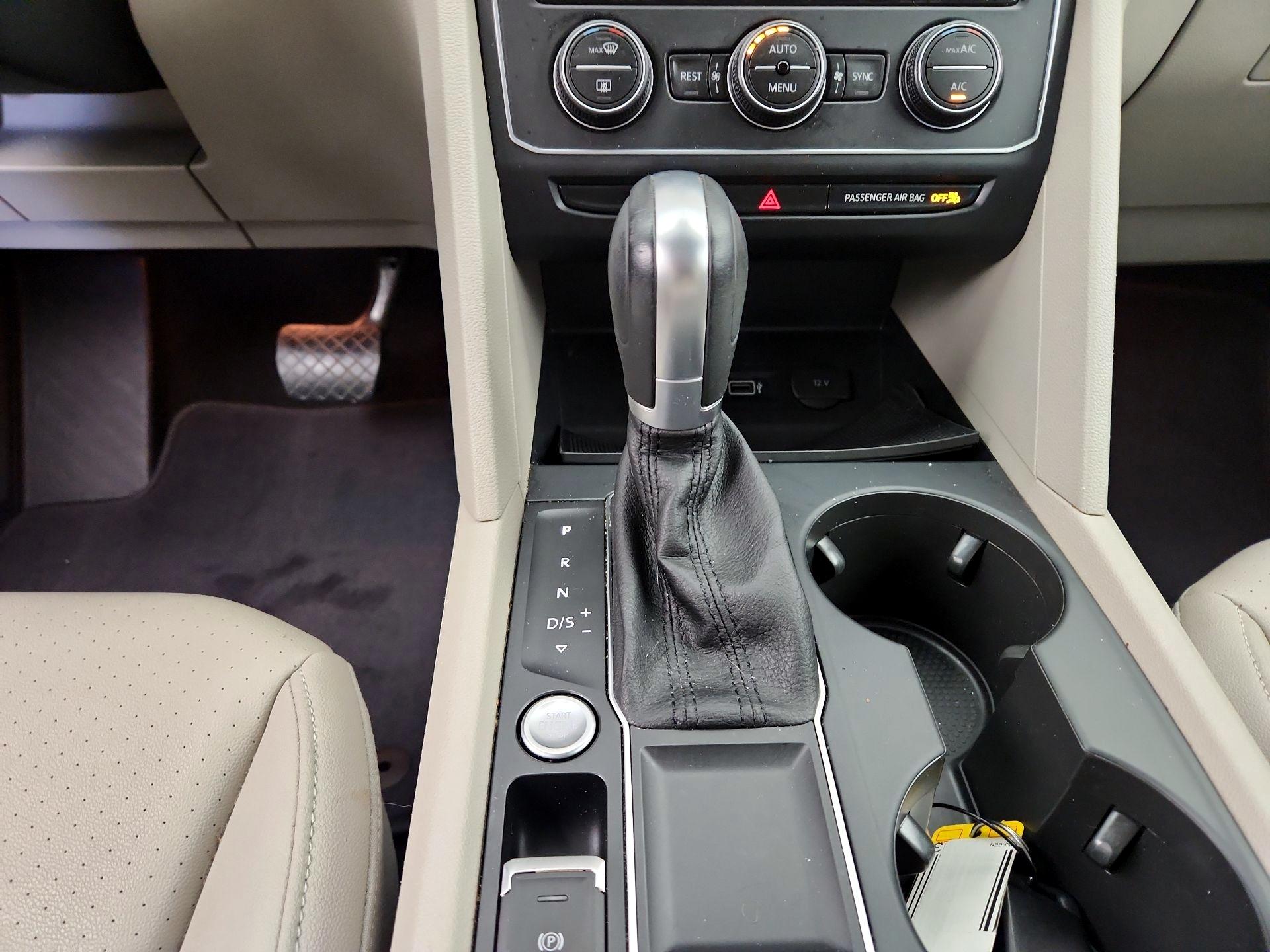 Thumbnail: 2019 Volkswagen Atlas - 17