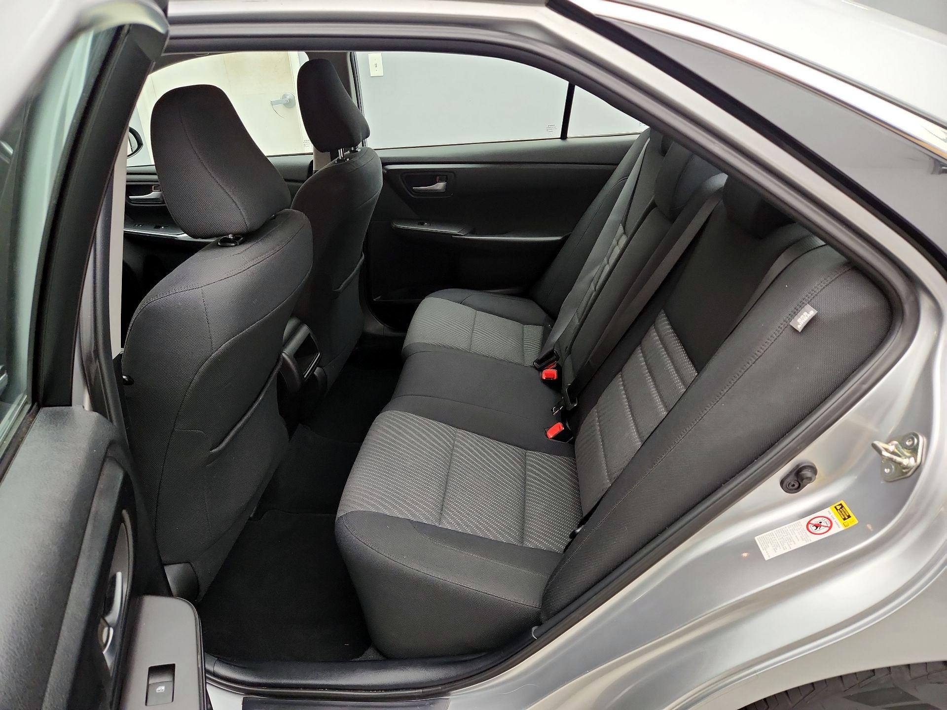 Thumbnail: 2015 Toyota Camry - 19