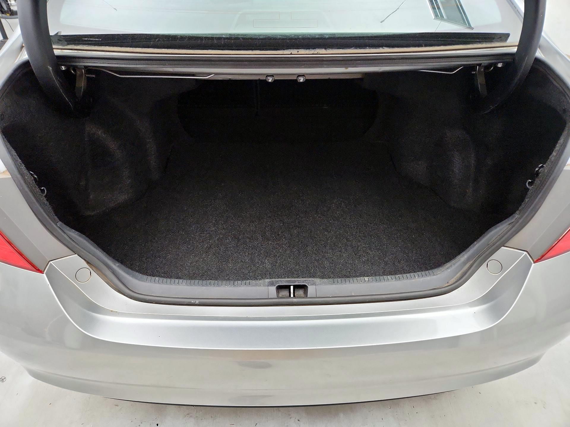 Thumbnail: 2015 Toyota Camry - 20