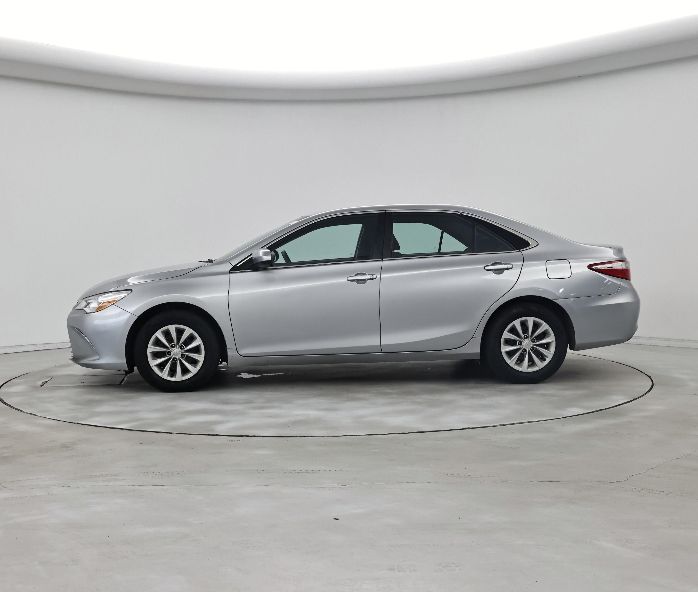 Thumbnail: 2015 Toyota Camry - 3