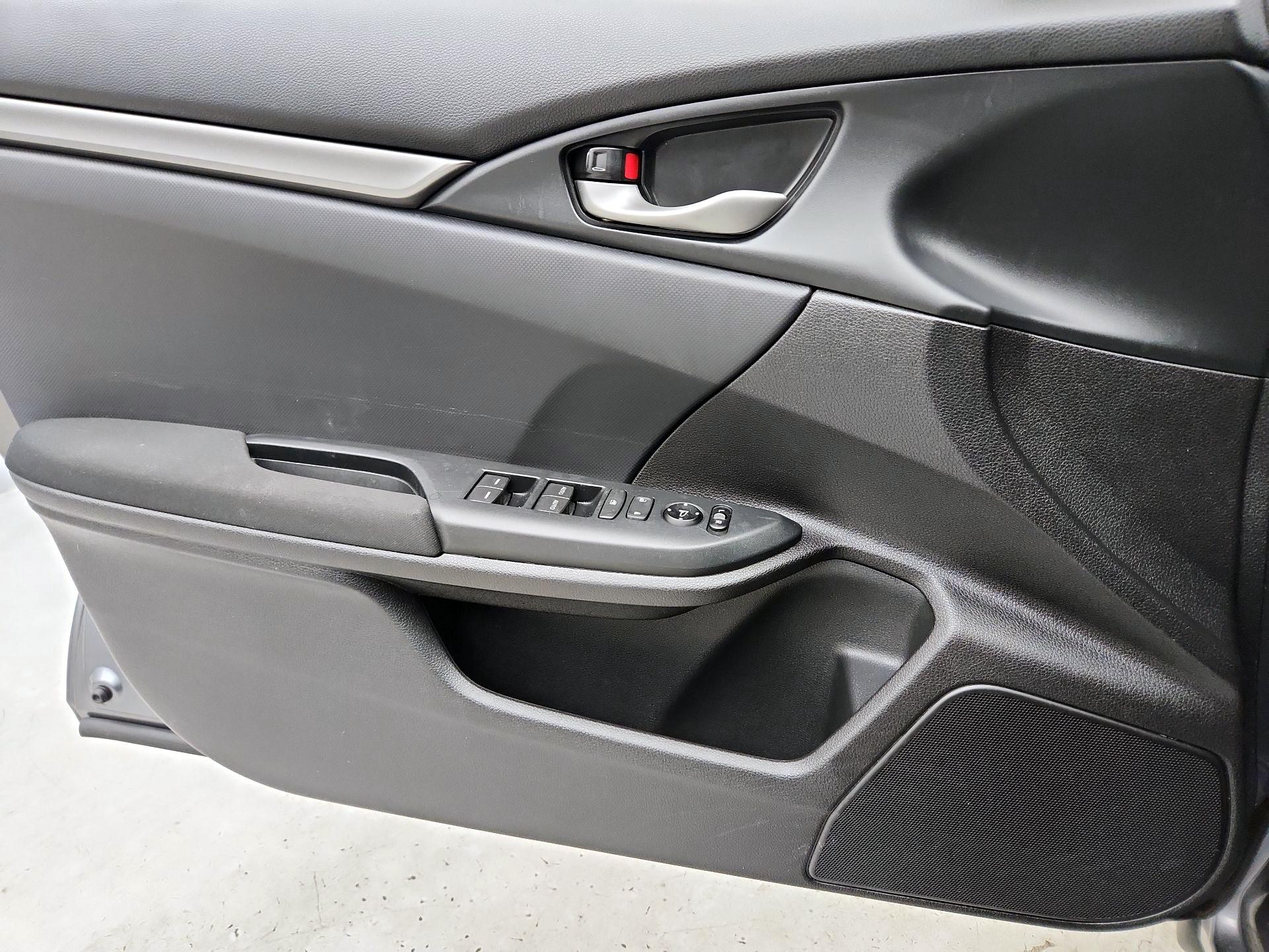 Thumbnail: 2019 Honda Civic - 12