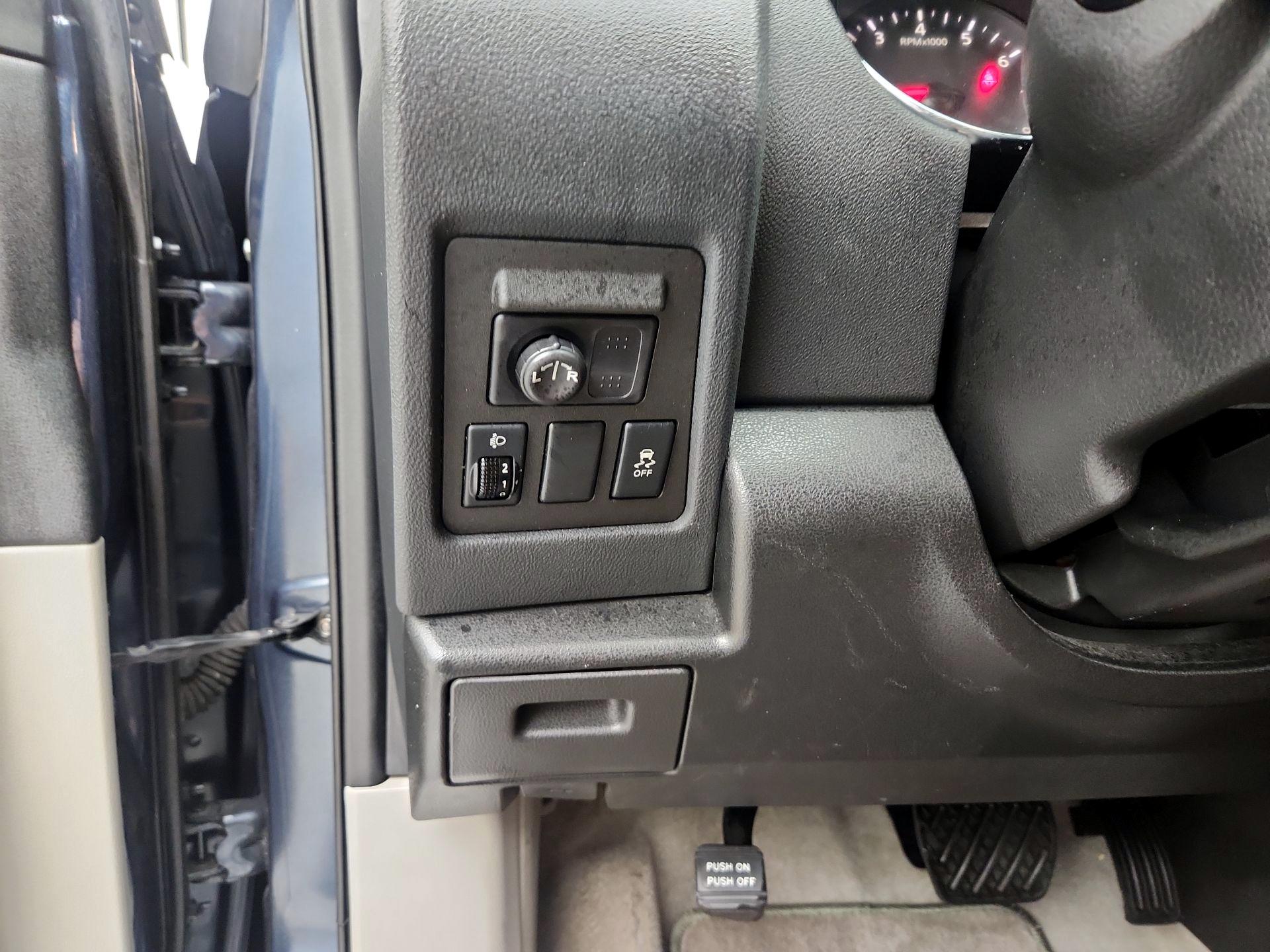Thumbnail: 2013 Nissan Rogue - 13