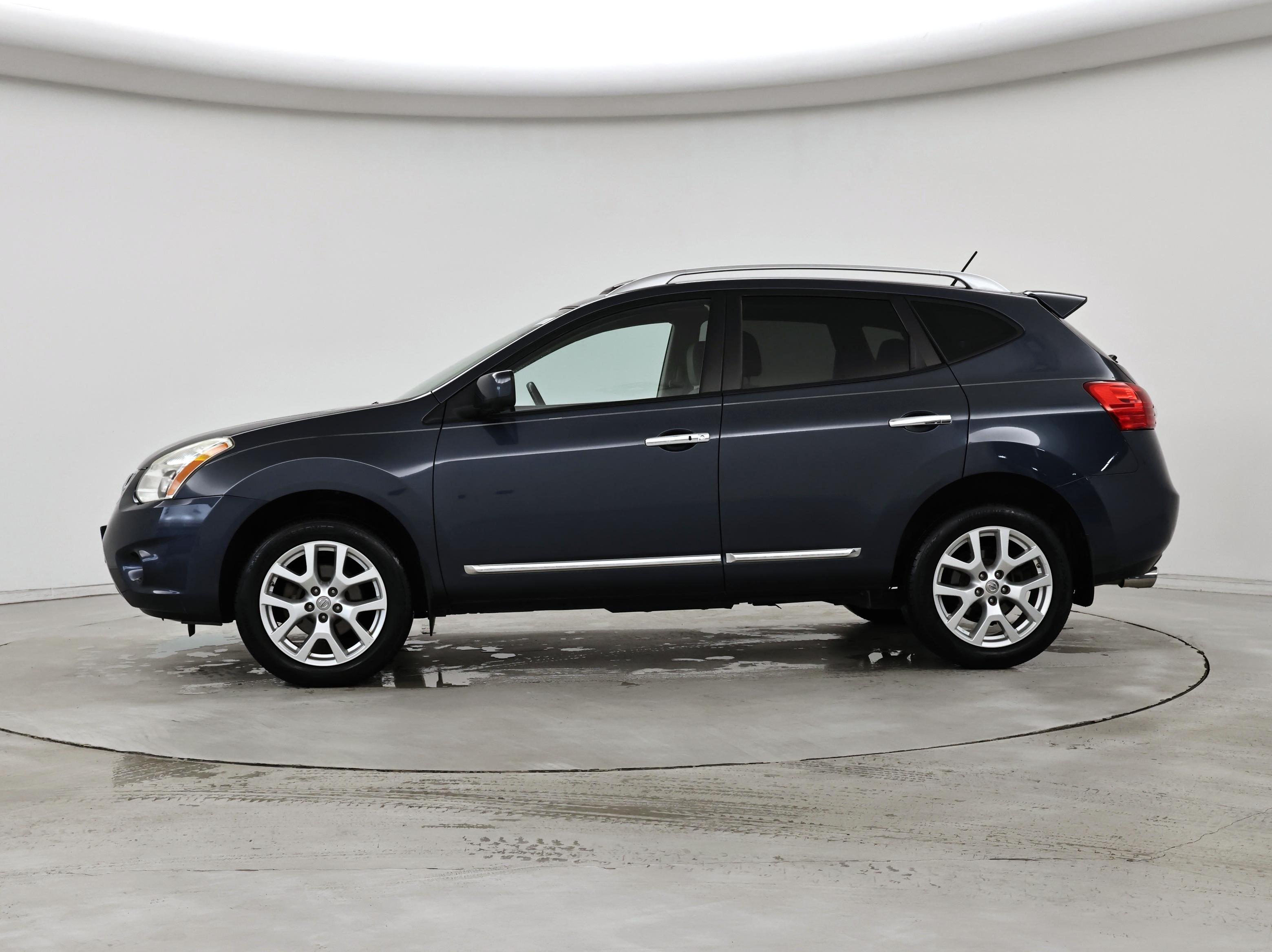 Thumbnail: 2013 Nissan Rogue - 3