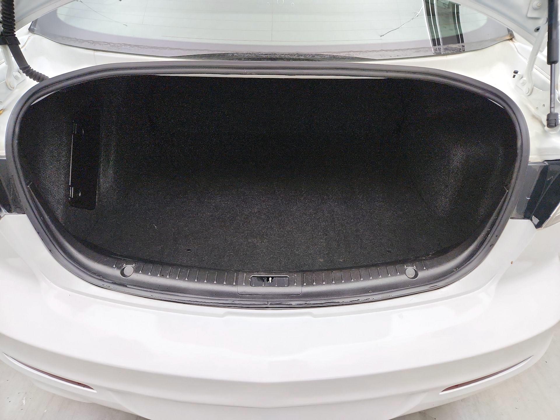Thumbnail: 2013 Mazda Mazda3 - 19