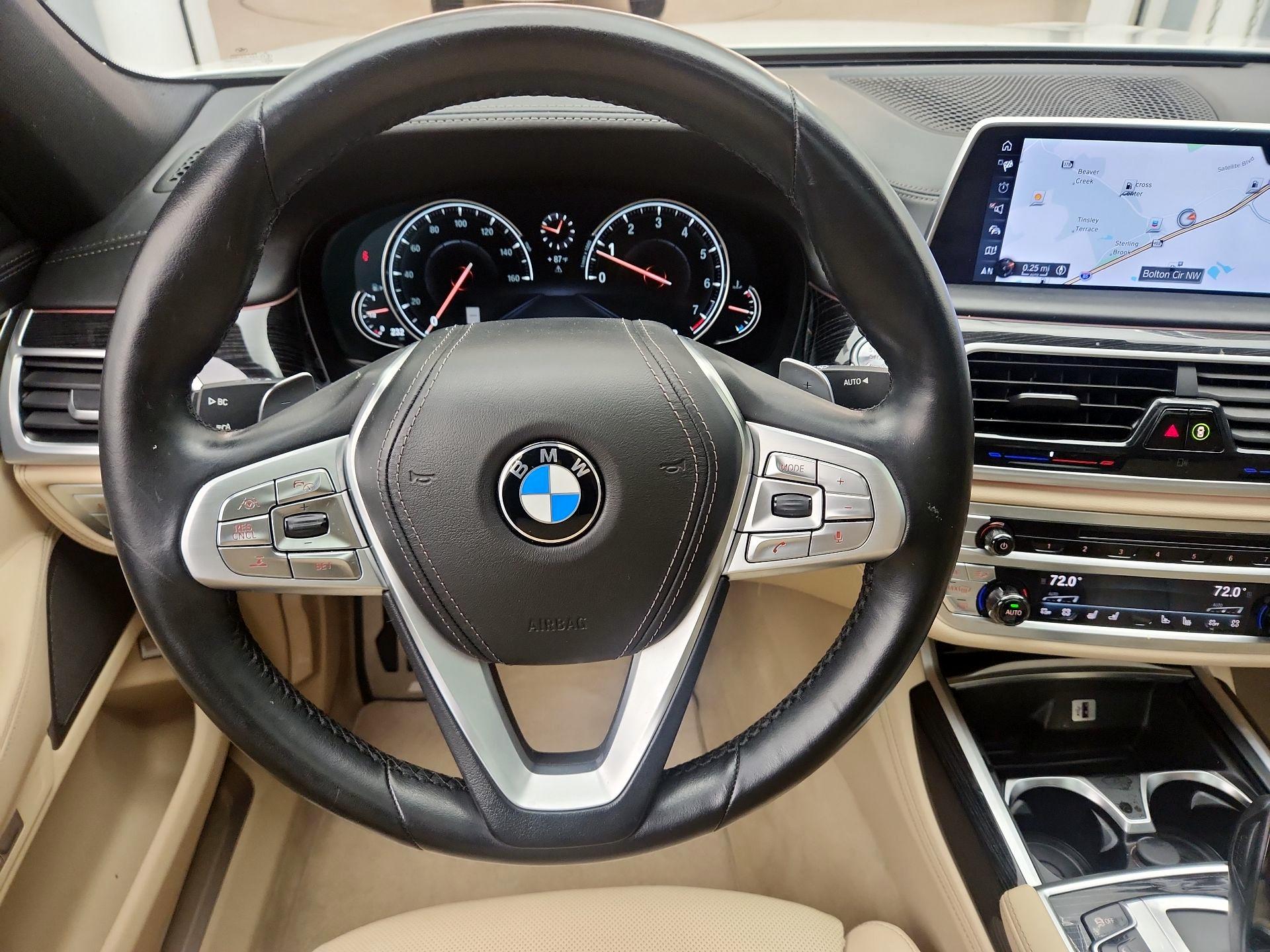 Thumbnail: 2016 BMW 7 Series - 10