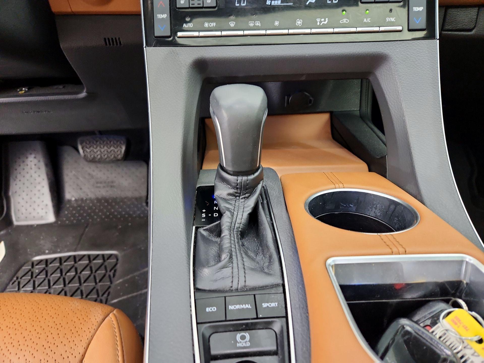 Thumbnail: 2019 Toyota Avalon - 17