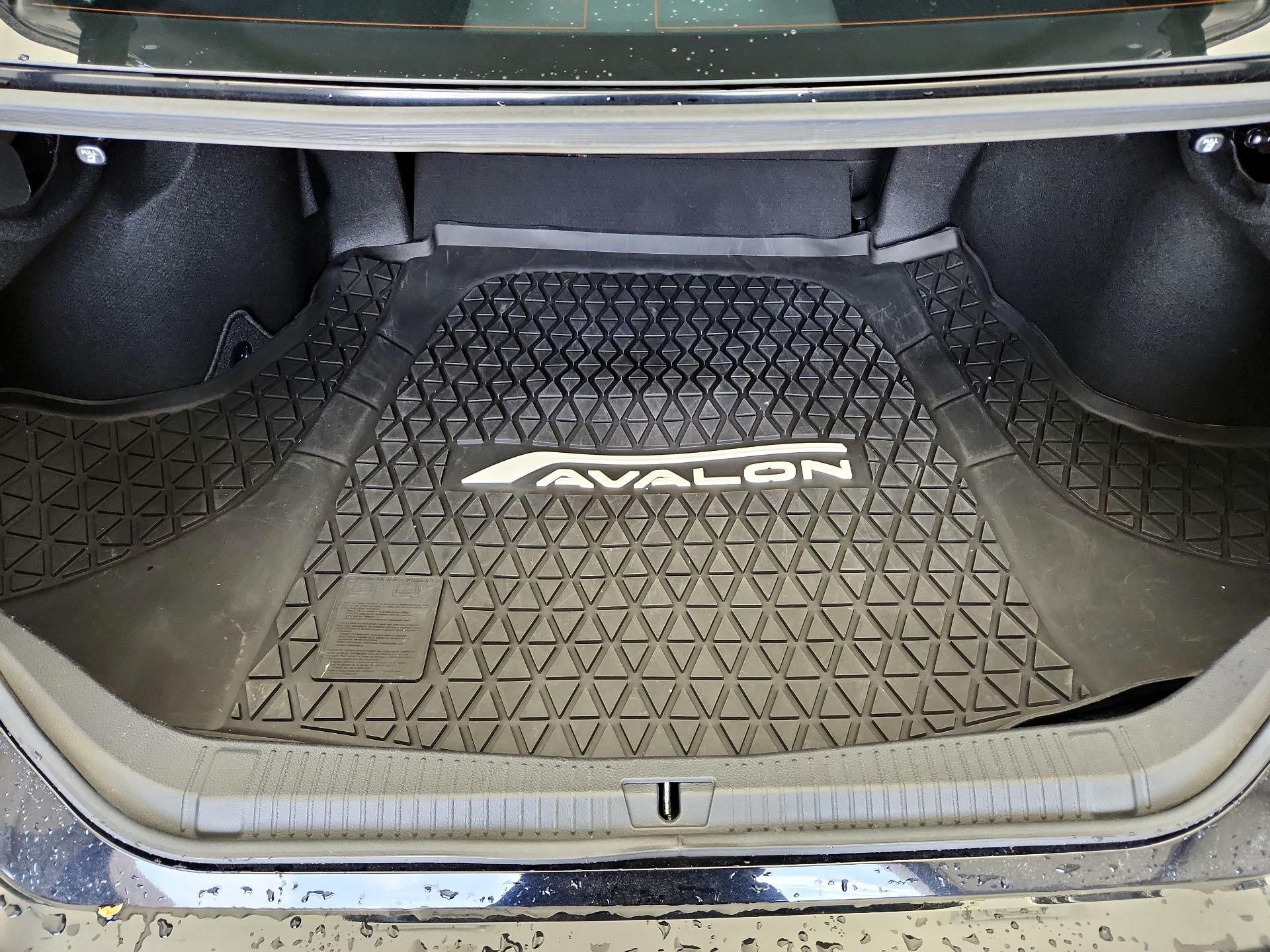 Thumbnail: 2019 Toyota Avalon - 20