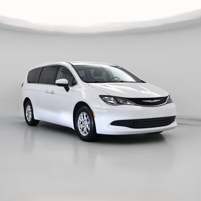 White 2018 Chrysler Pacifica LX