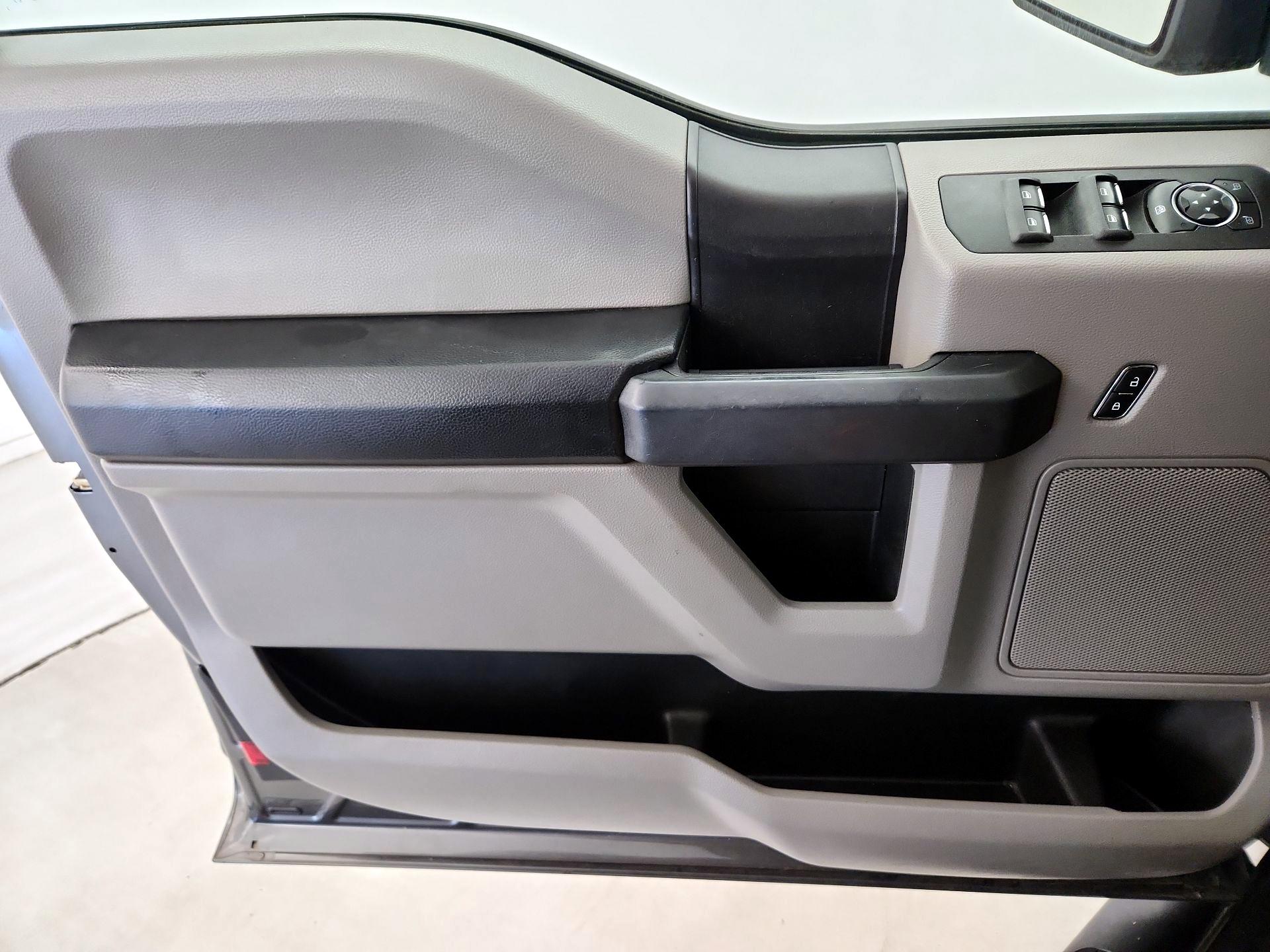 Thumbnail: 2016 Ford F-150 - 12