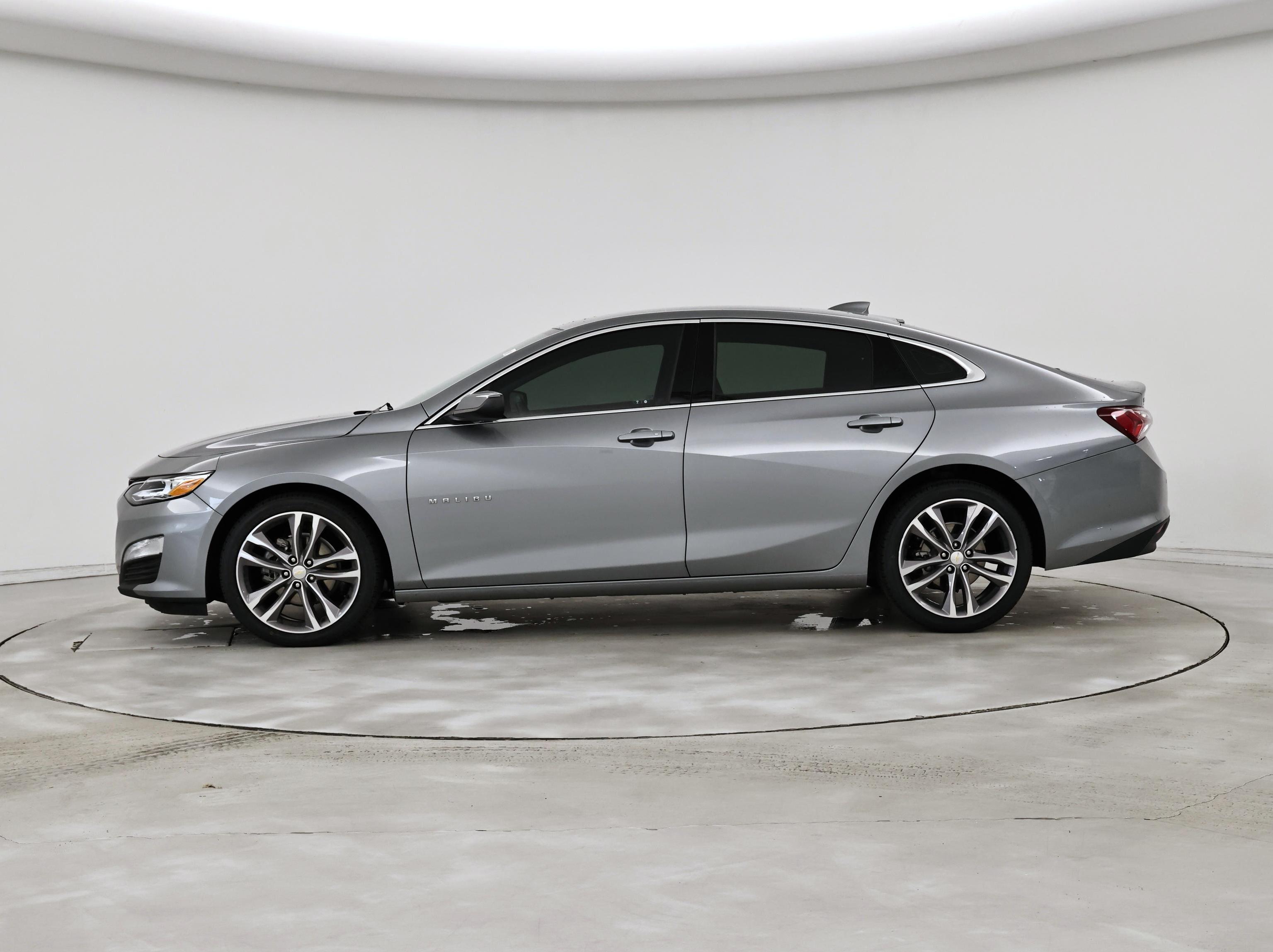 Thumbnail: 2023 Chevrolet Malibu - 3