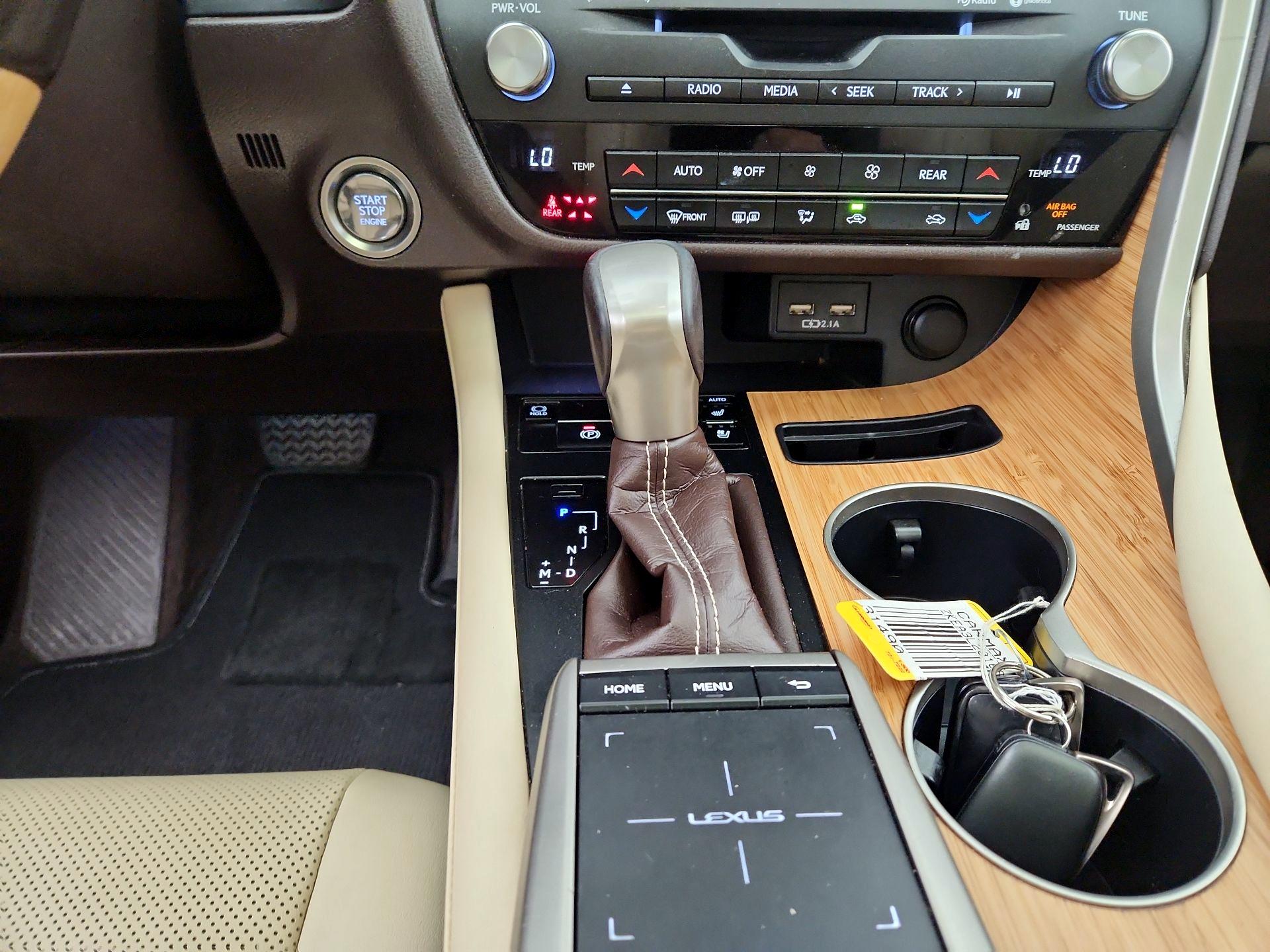 Thumbnail: 2020 Lexus RX - 17