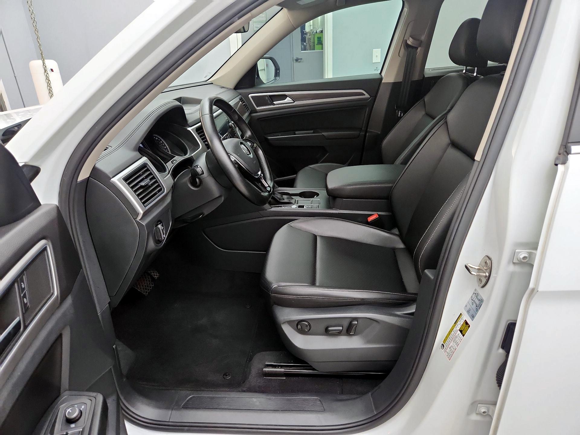 Thumbnail: 2018 Volkswagen Atlas - 11