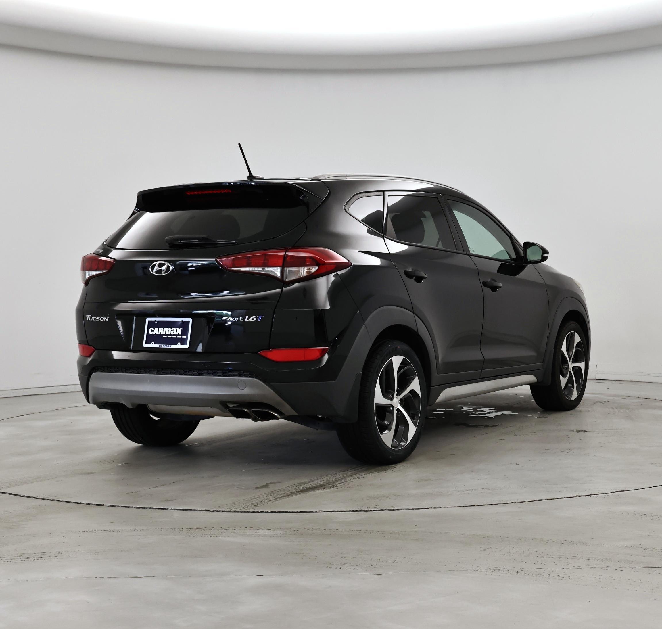 Thumbnail: 2017 Hyundai Tucson - 8