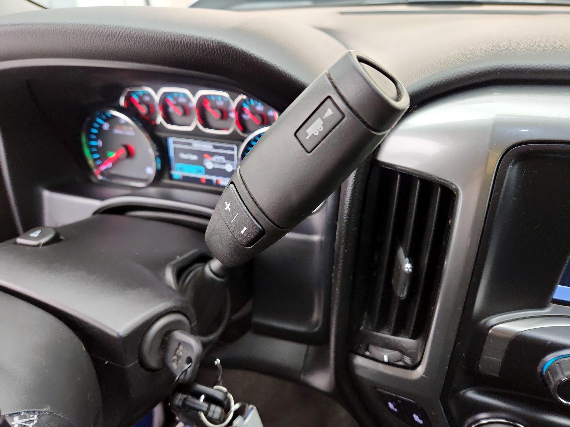 Thumbnail: 2016 Chevrolet Silverado 1500 - 17