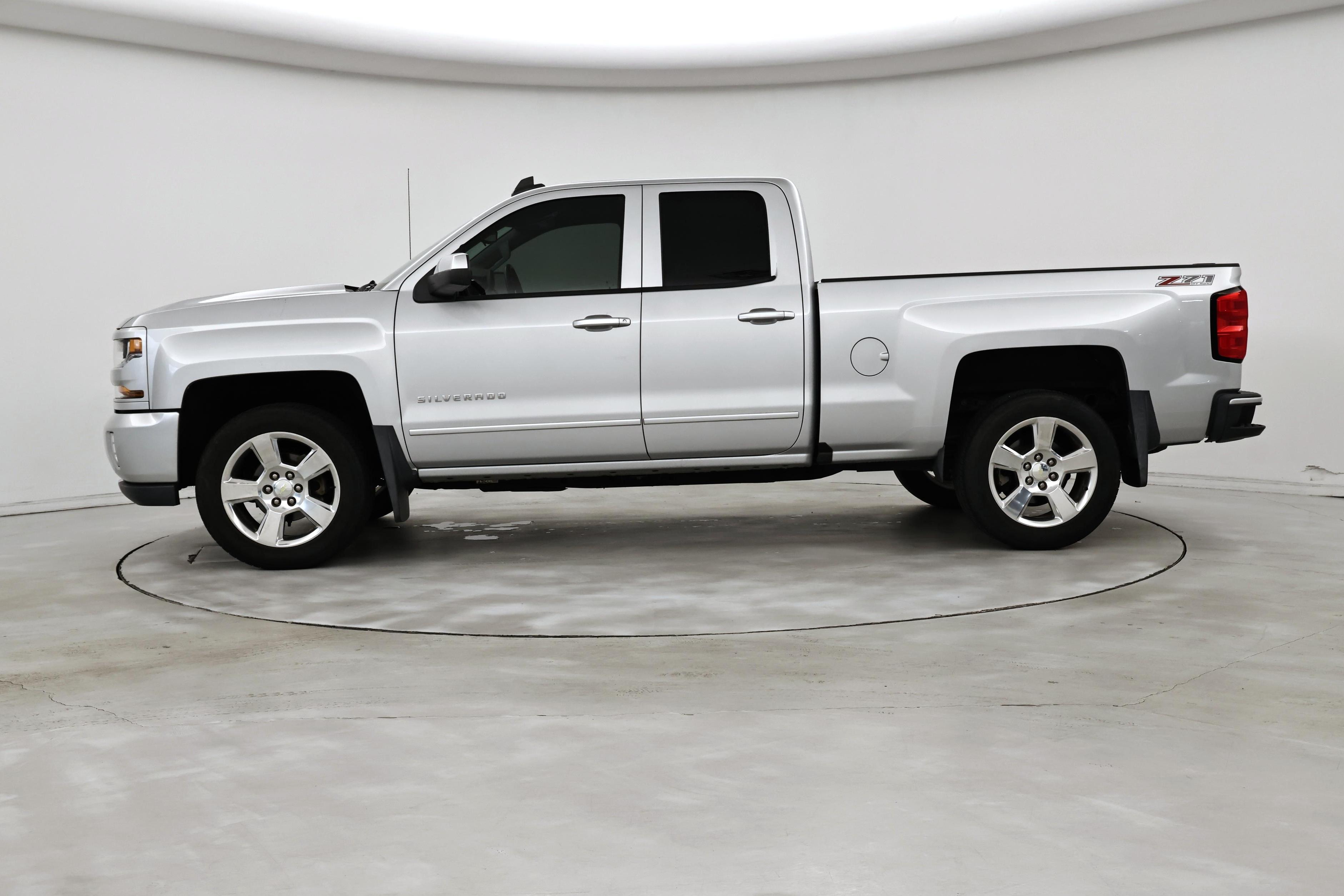 Thumbnail: 2016 Chevrolet Silverado 1500 - 3