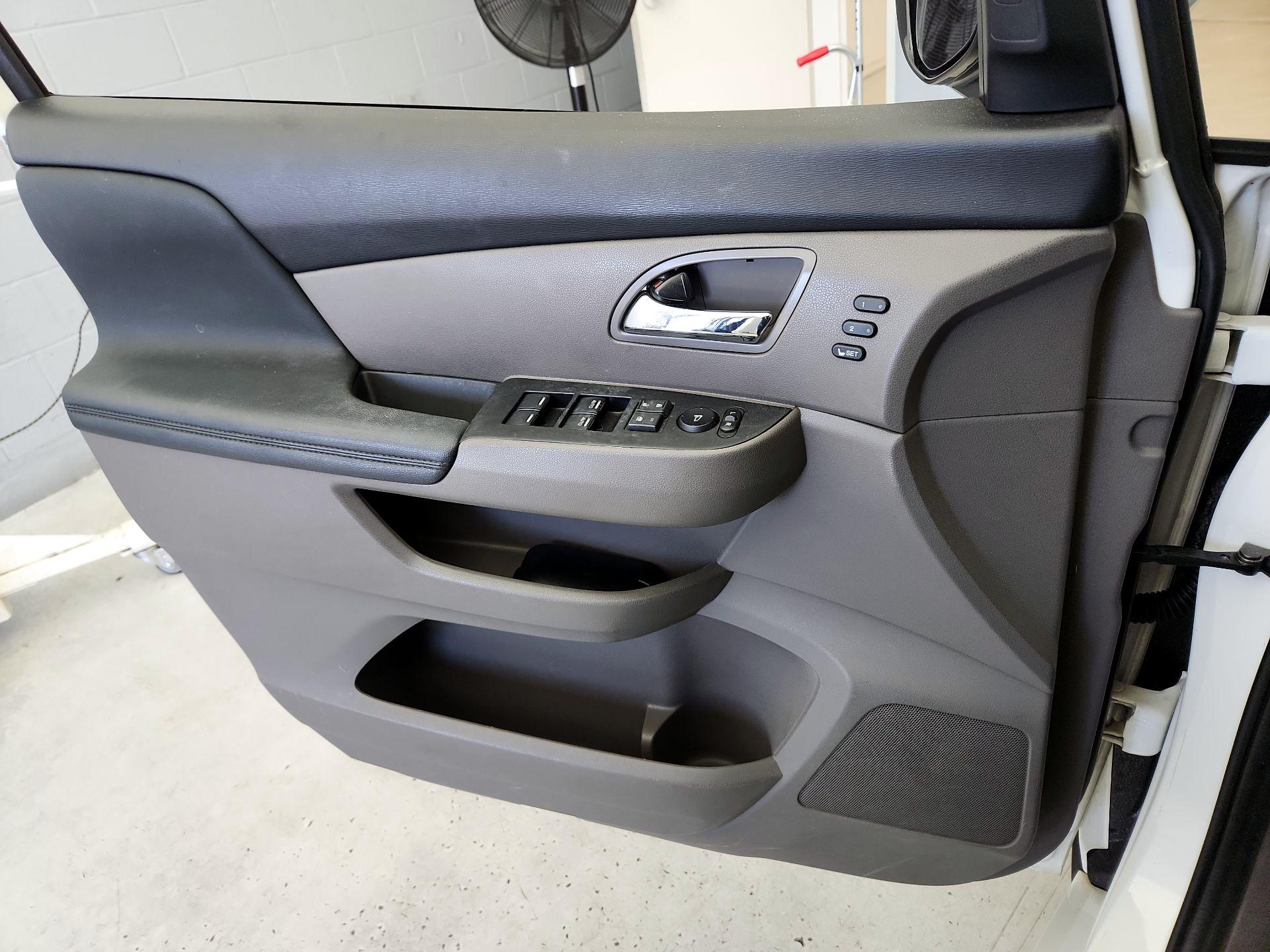 Thumbnail: 2016 Honda Odyssey - 12