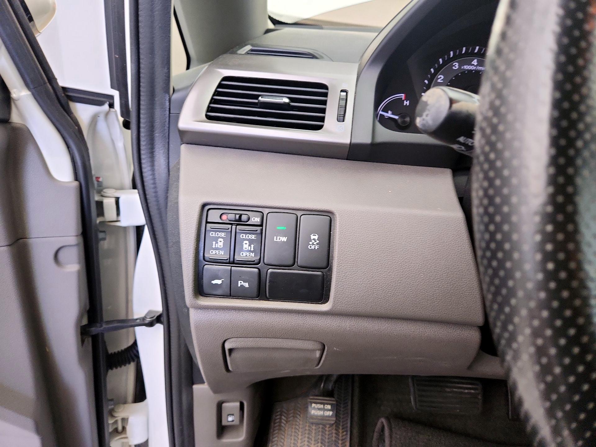 Thumbnail: 2016 Honda Odyssey - 13