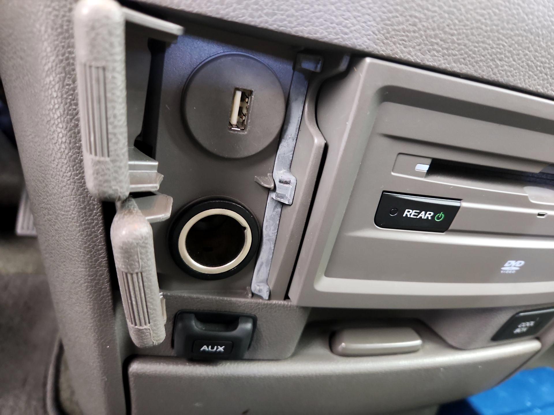 Thumbnail: 2016 Honda Odyssey - 19