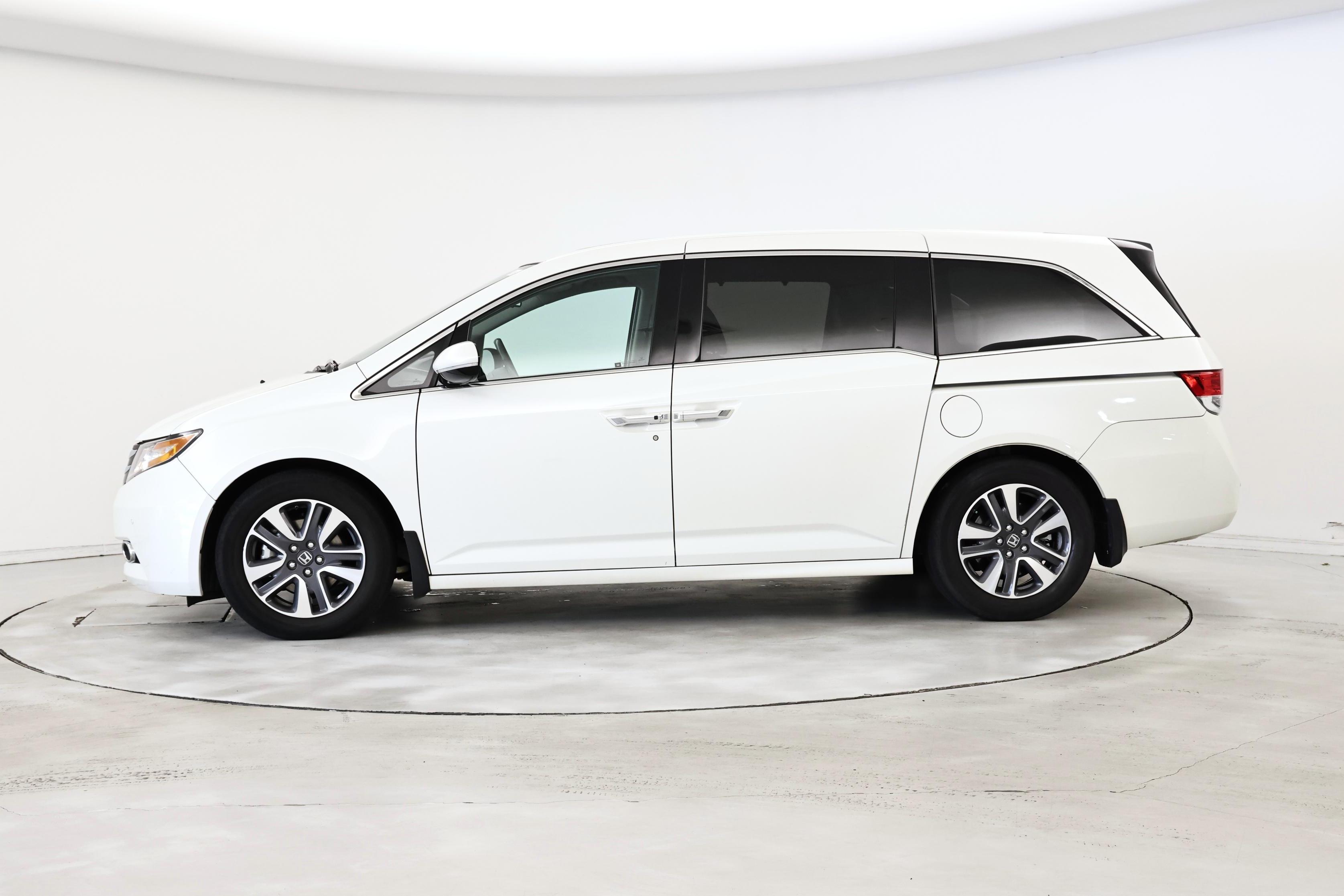 Thumbnail: 2016 Honda Odyssey - 3