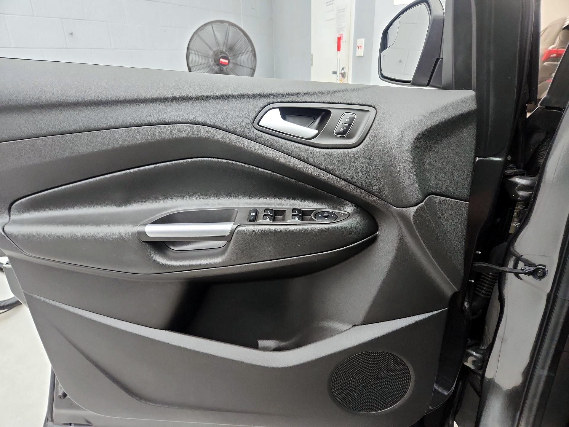 Thumbnail: 2018 Ford Escape - 12