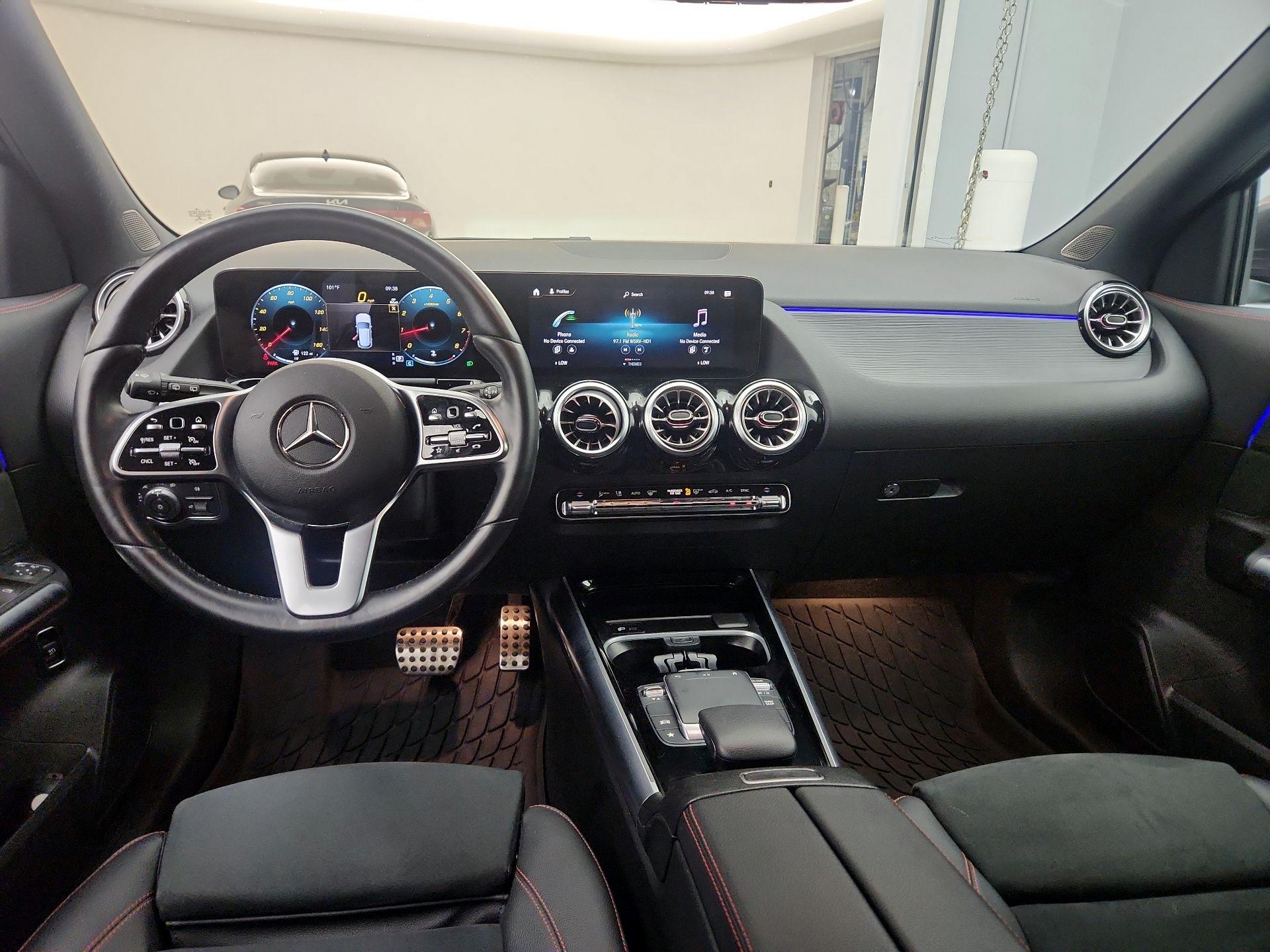 Thumbnail: 2023 Mercedes-Benz GLA - 9