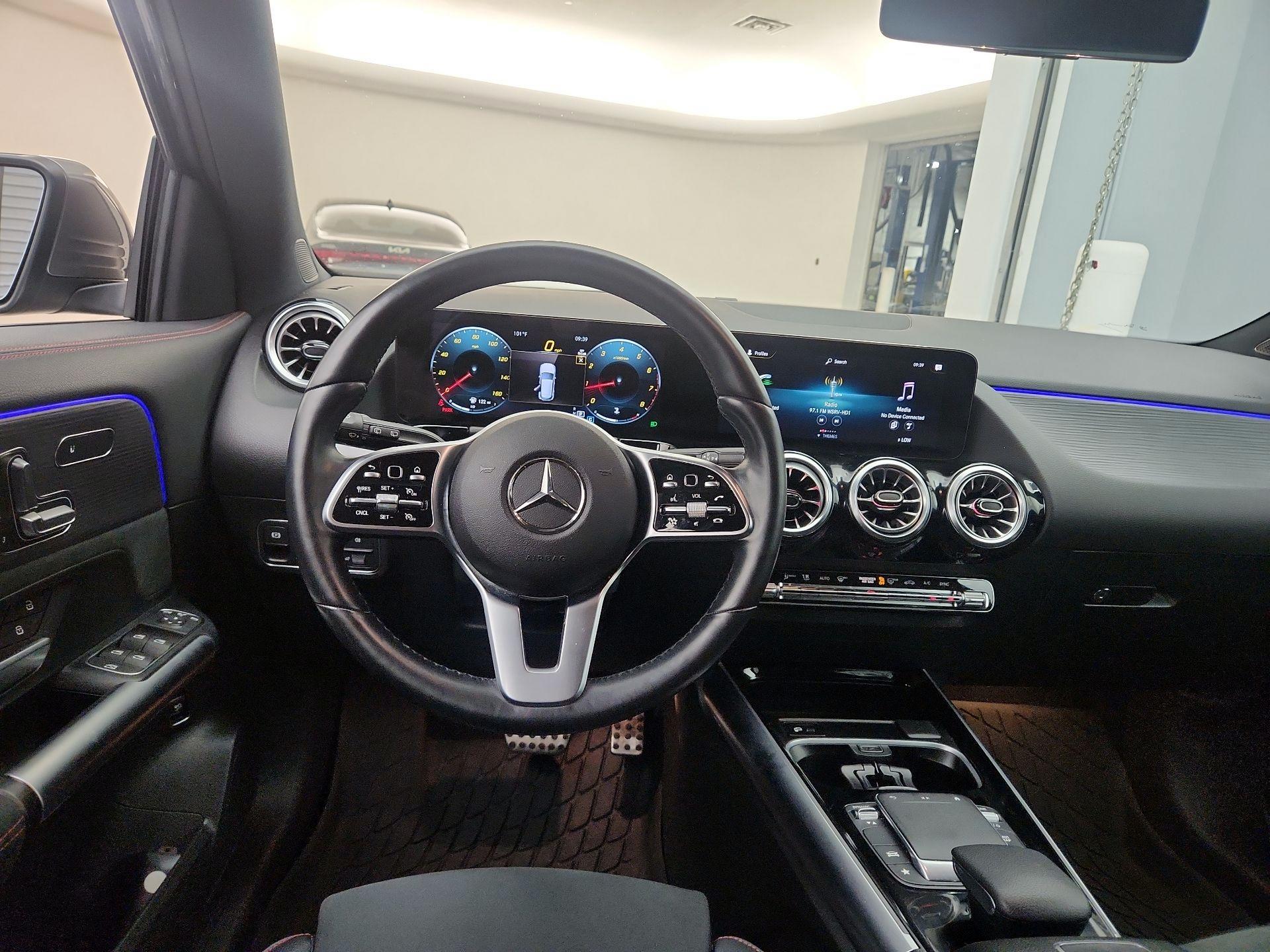 Thumbnail: 2023 Mercedes-Benz GLA - 10