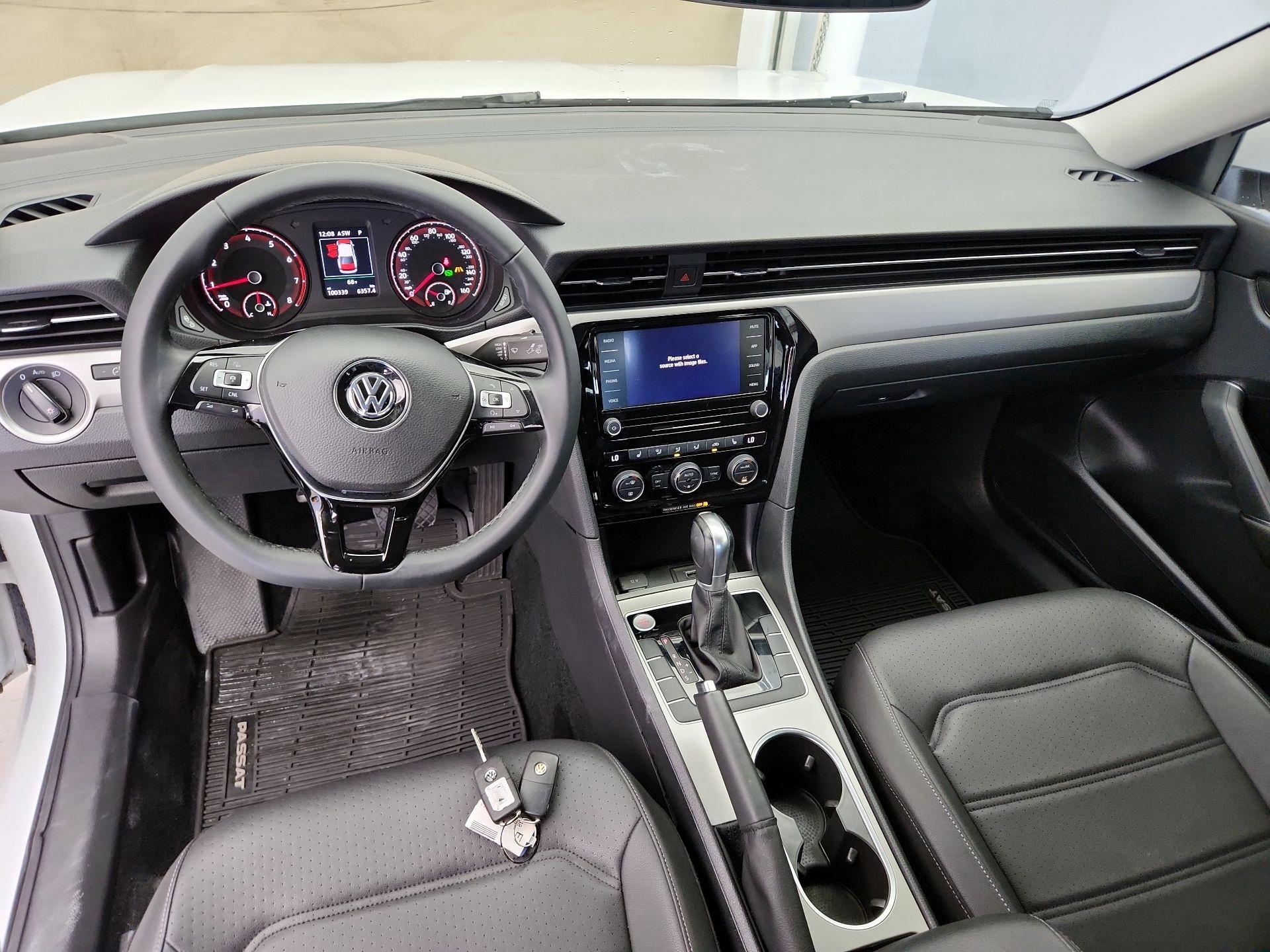 Thumbnail: 2020 Volkswagen Passat - 9