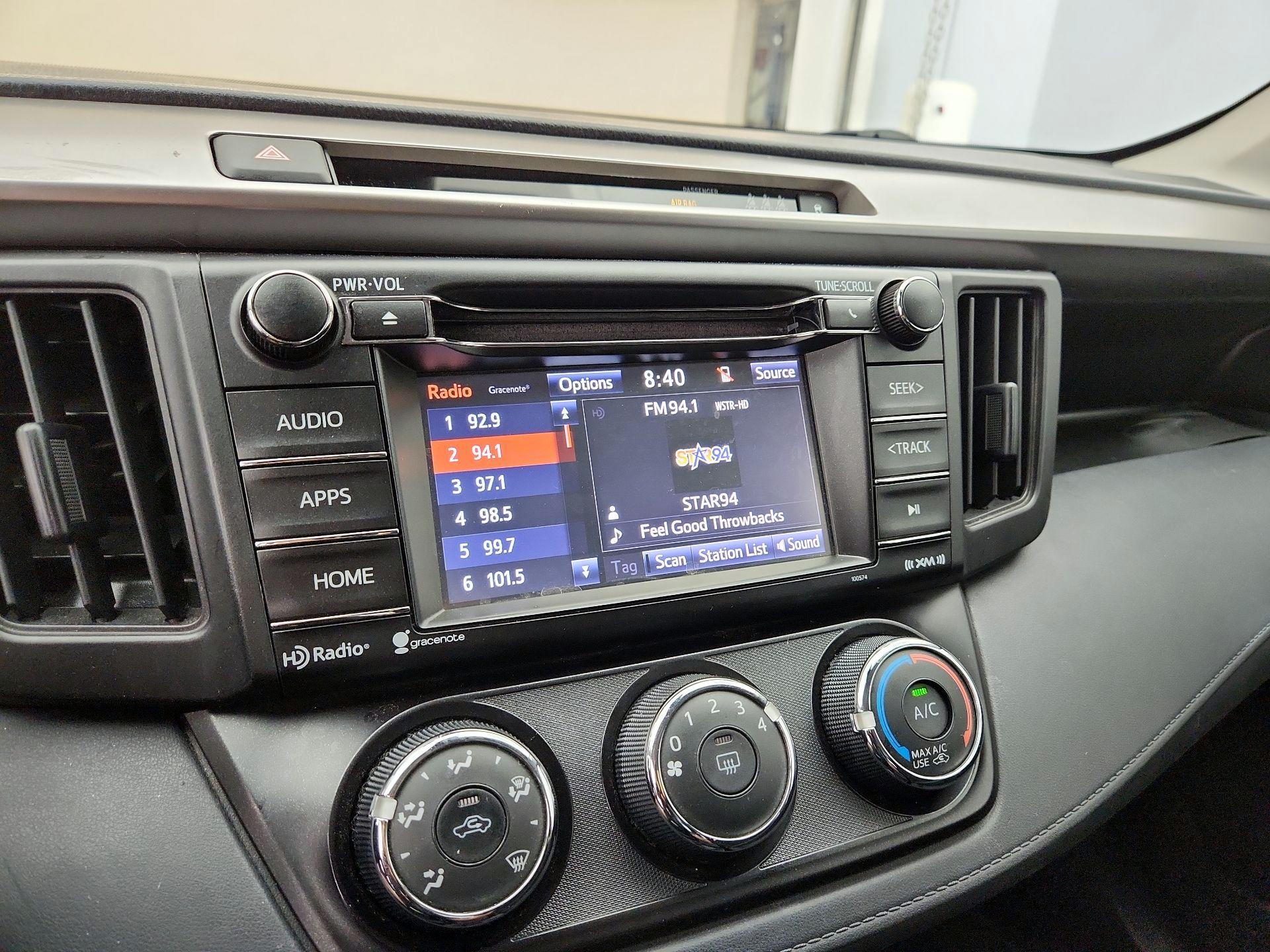 Thumbnail: 2018 Toyota RAV4 - 15