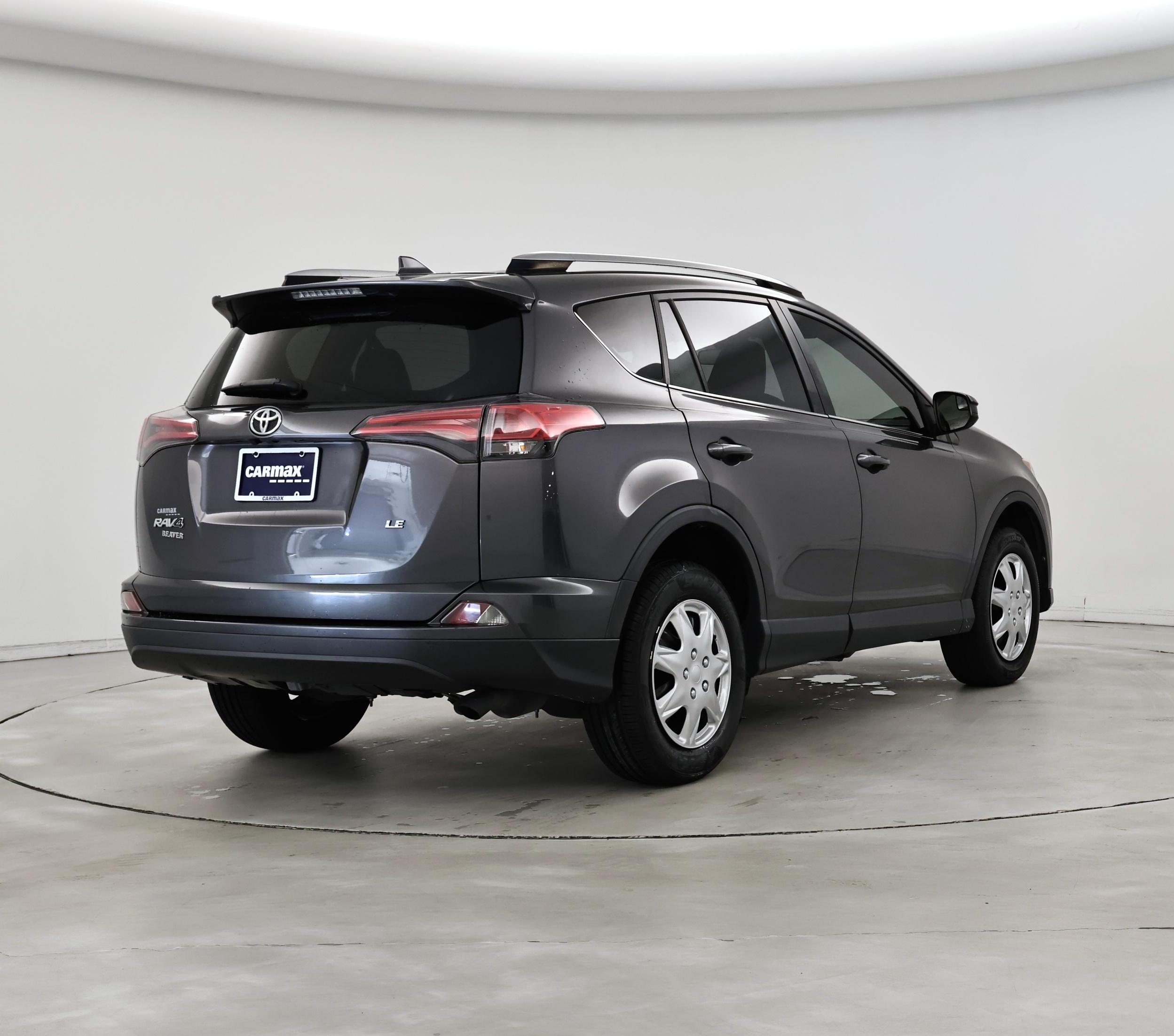 Thumbnail: 2018 Toyota RAV4 - 8